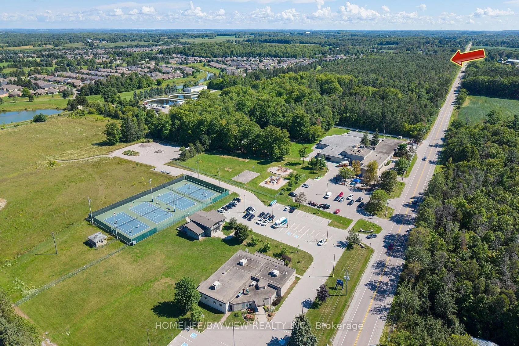 5912 Aurora Road