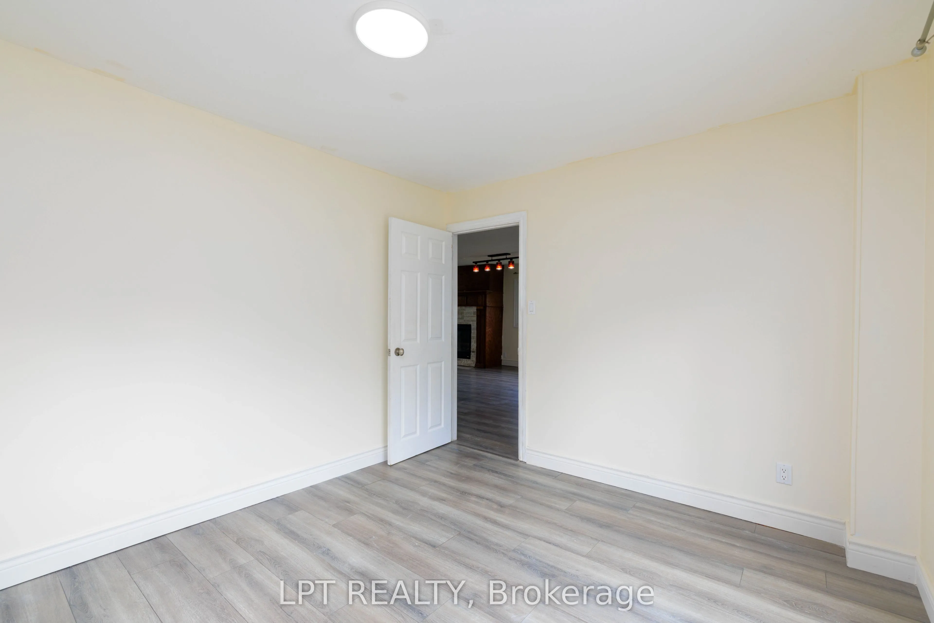 837 Montsell Avenue