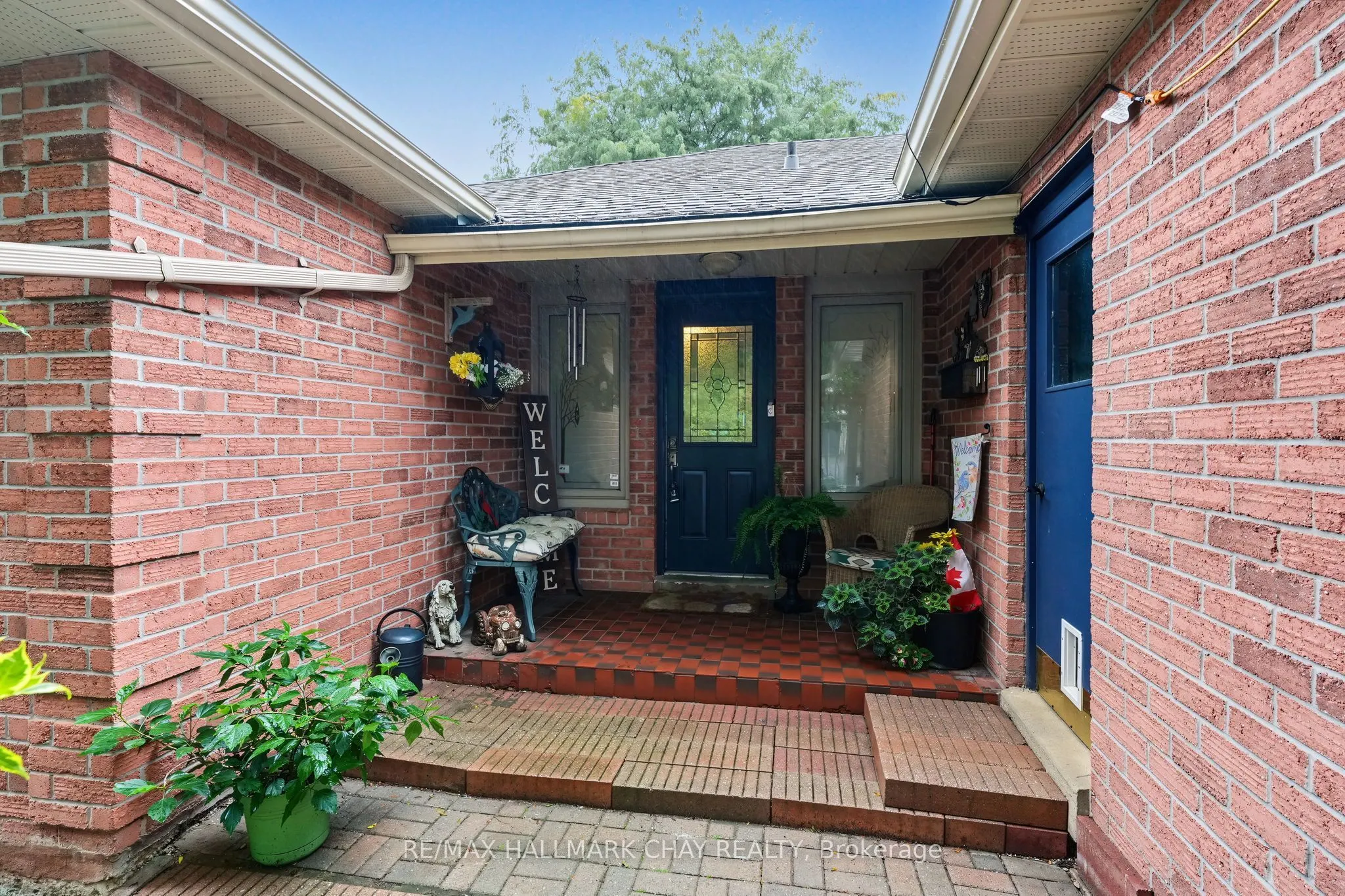 66 Hutchinson Drive