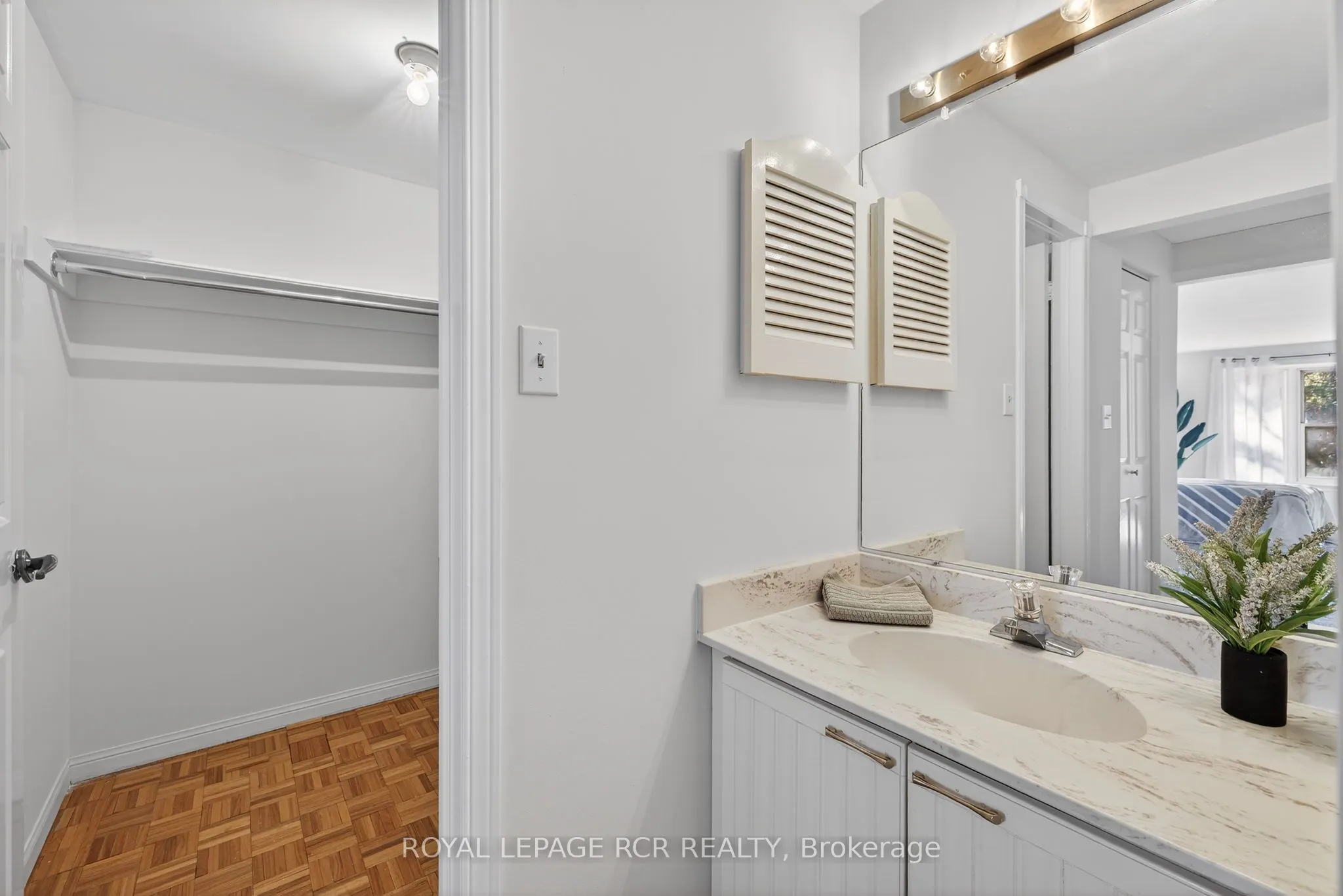 68 Confederation Way #44