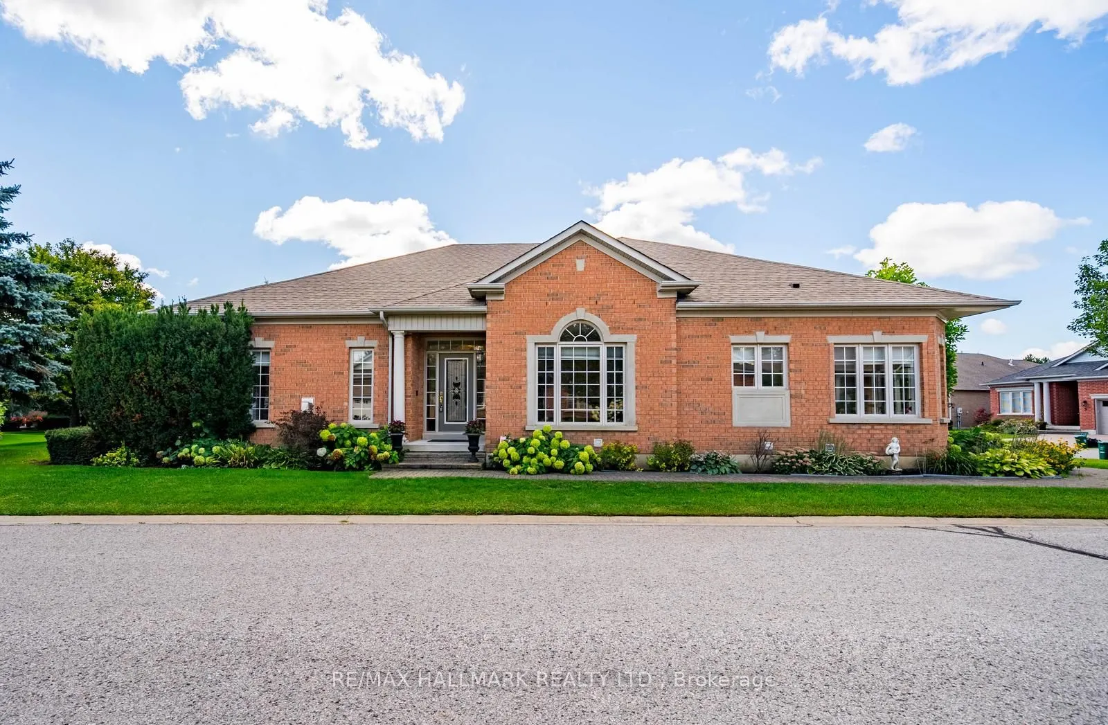 10 Vardon Gate