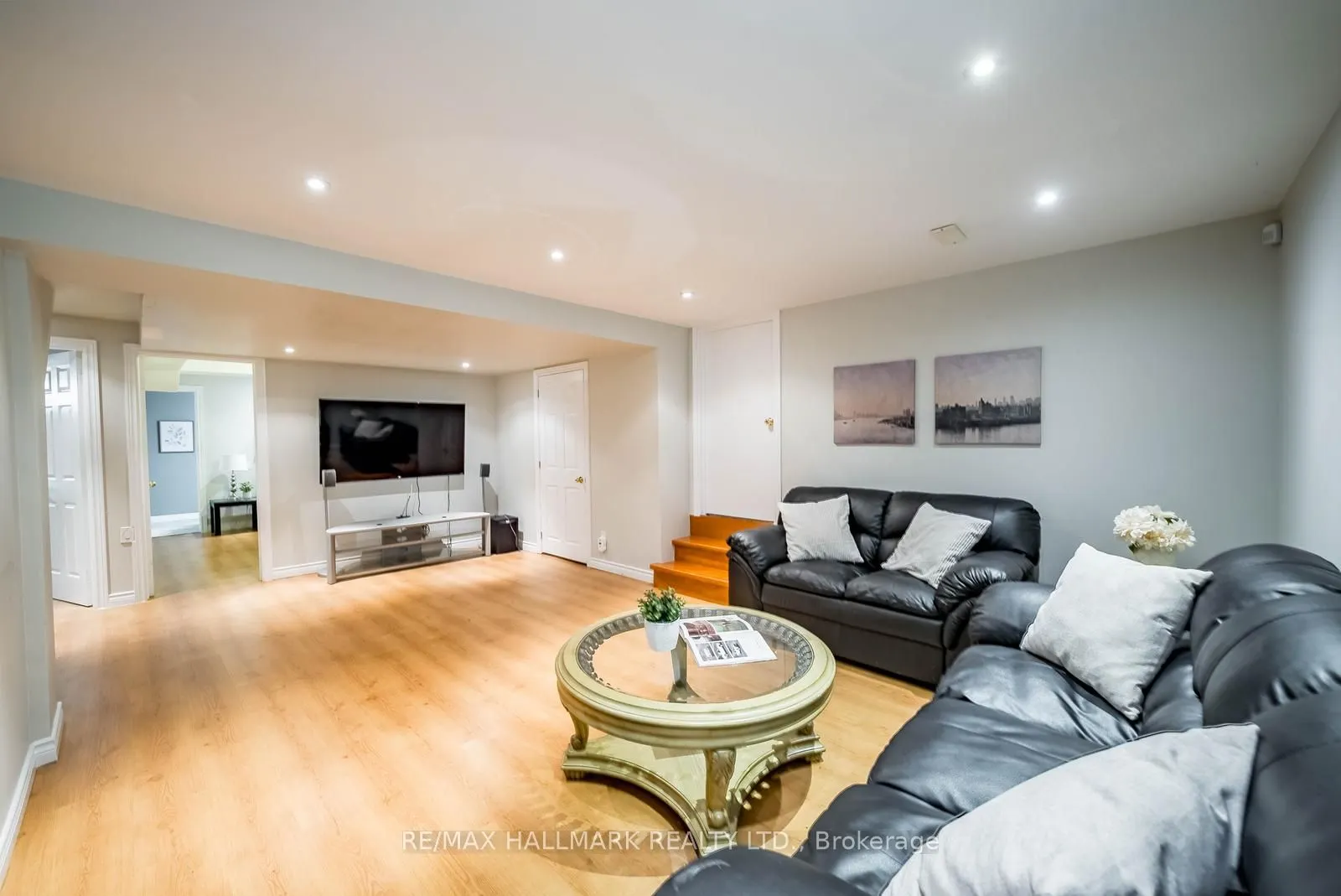 10 Vardon Gate