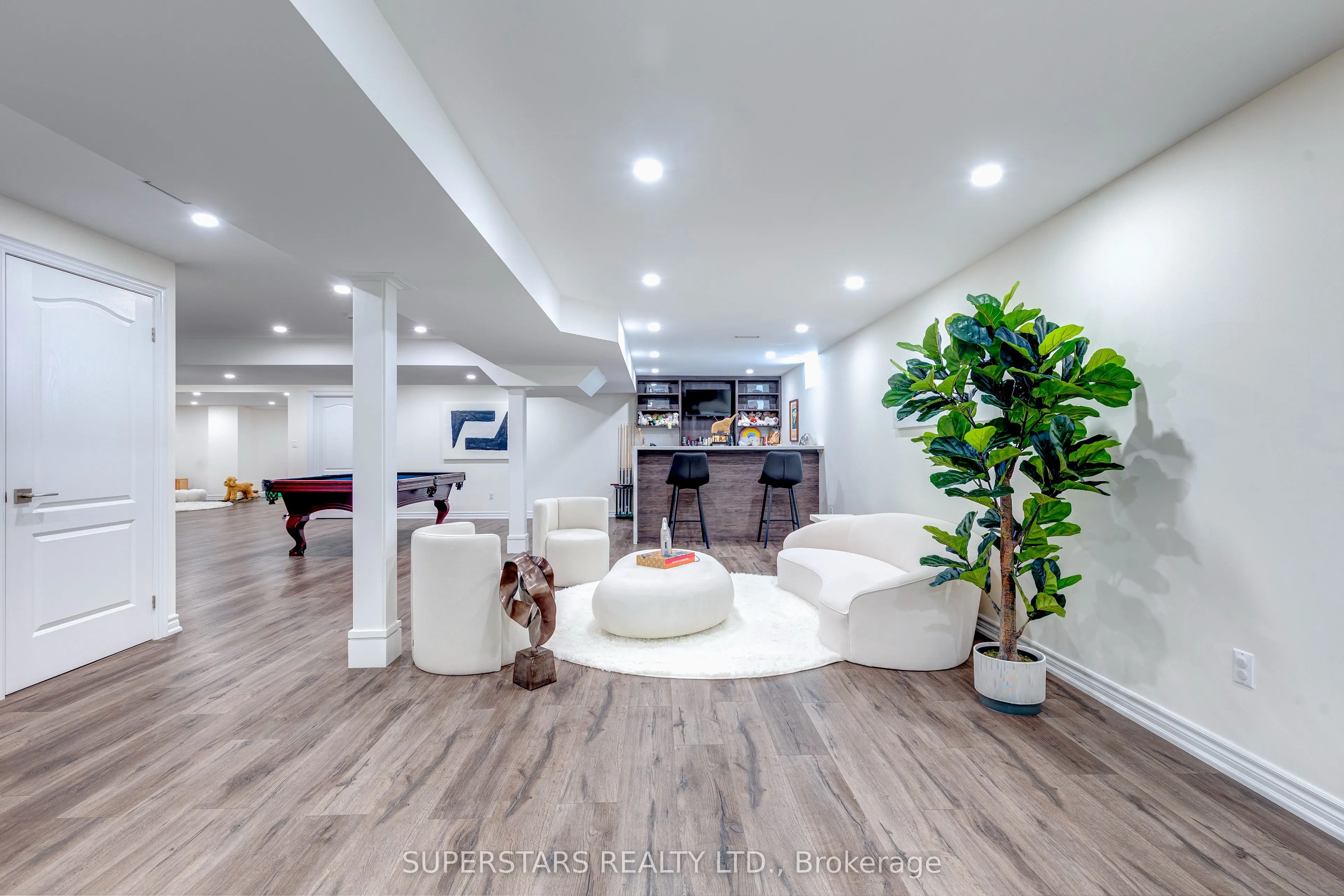 1075 Secretariate Road