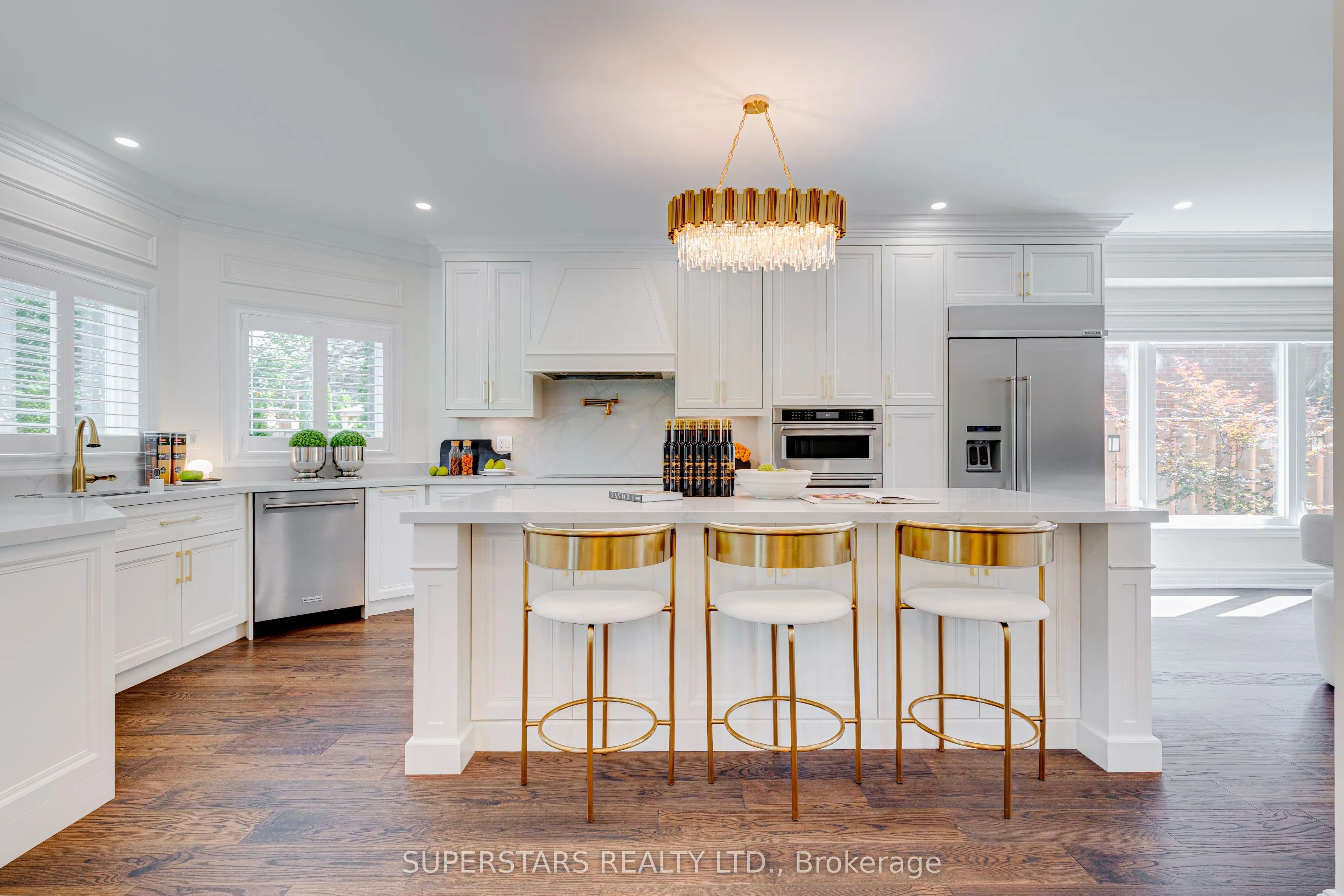 1075 Secretariate Road