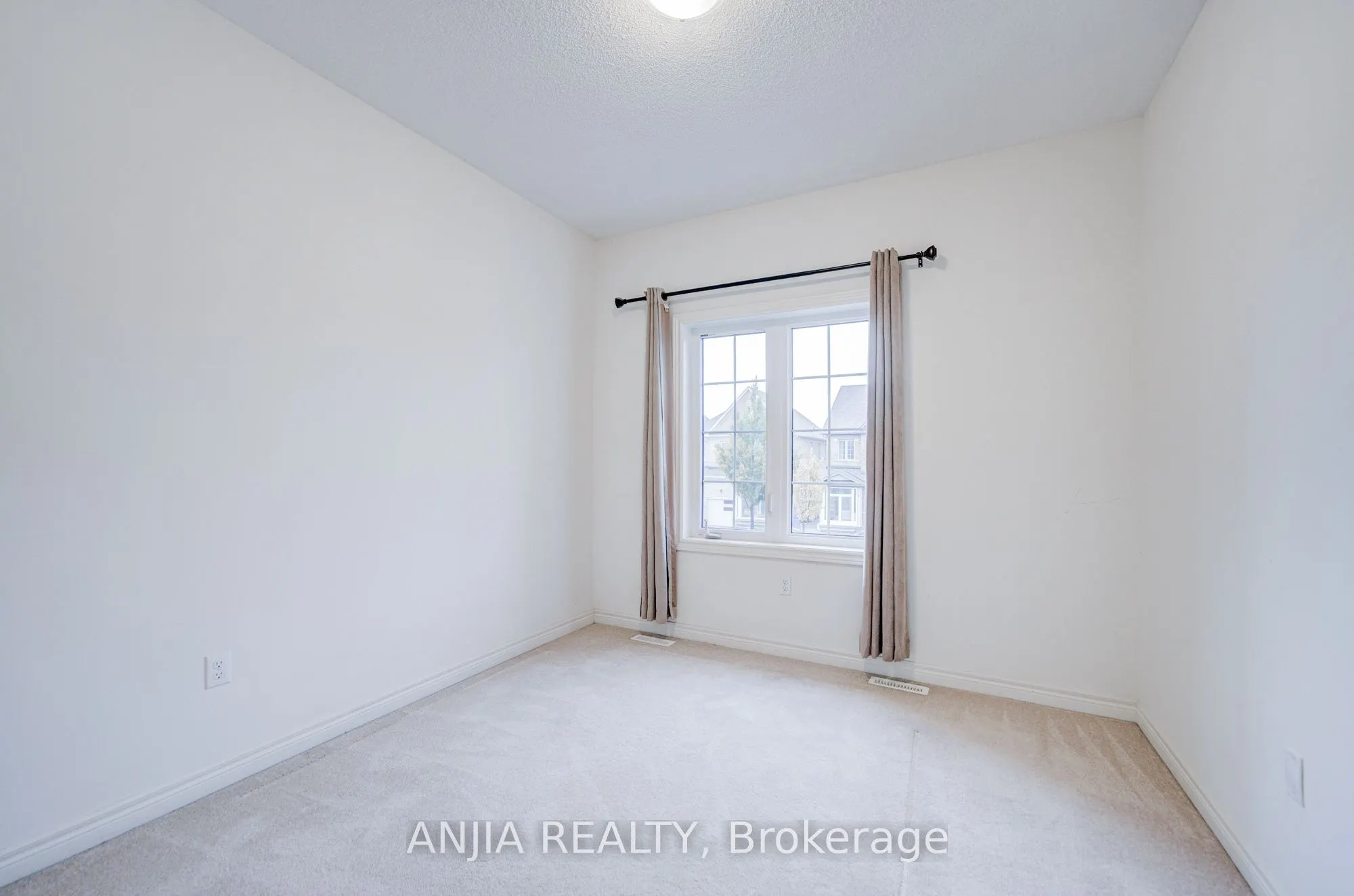 115 Wilfred Murison Avenue