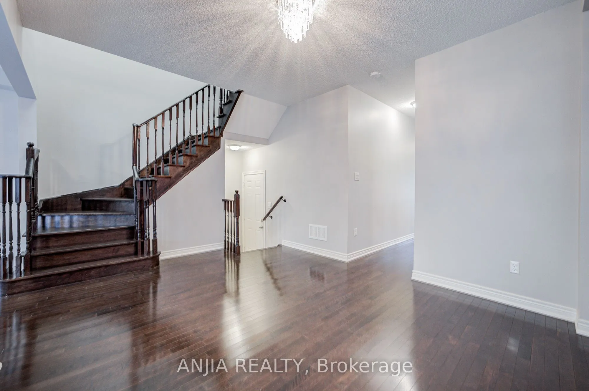 115 Wilfred Murison Avenue