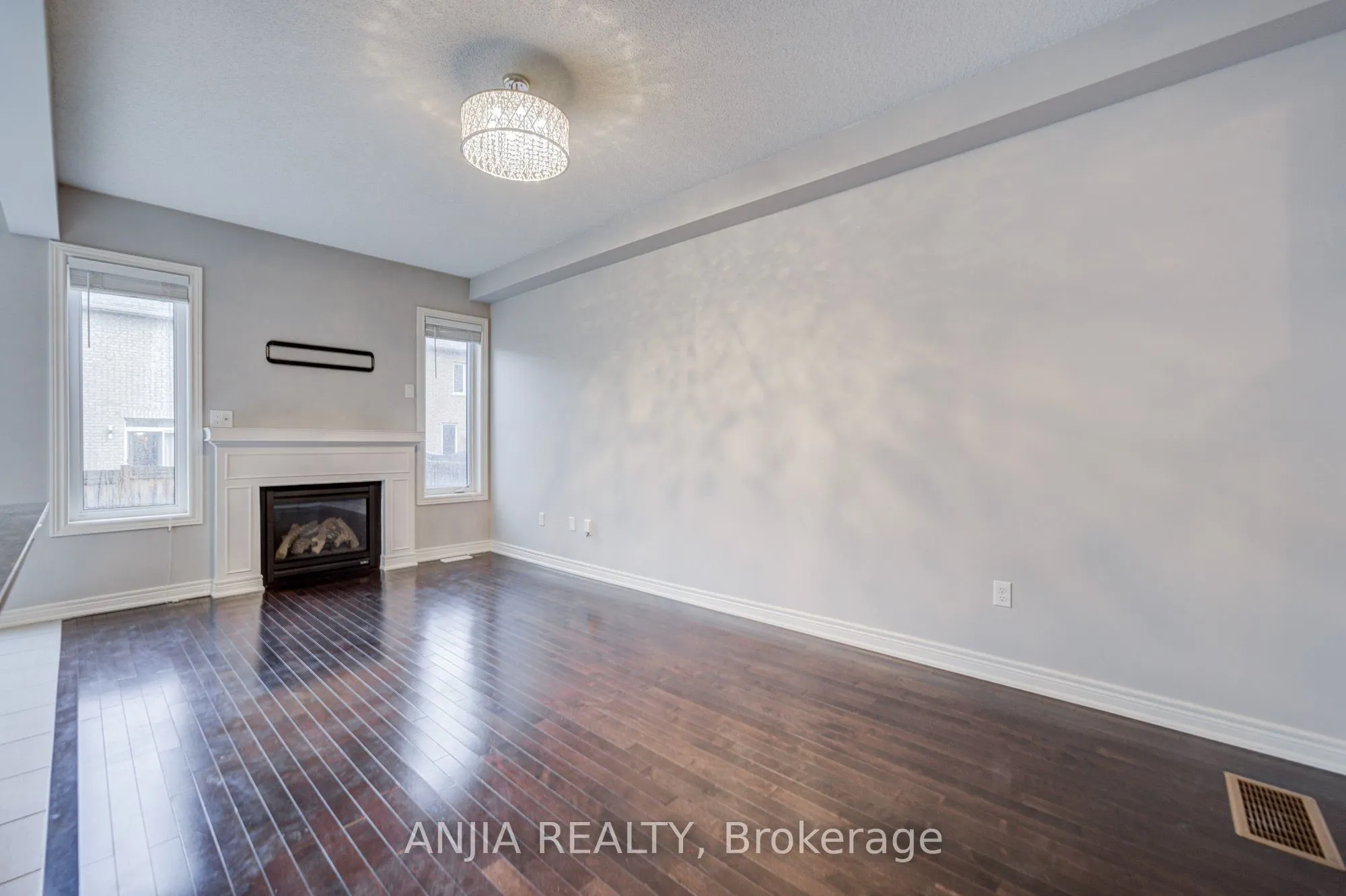 115 Wilfred Murison Avenue