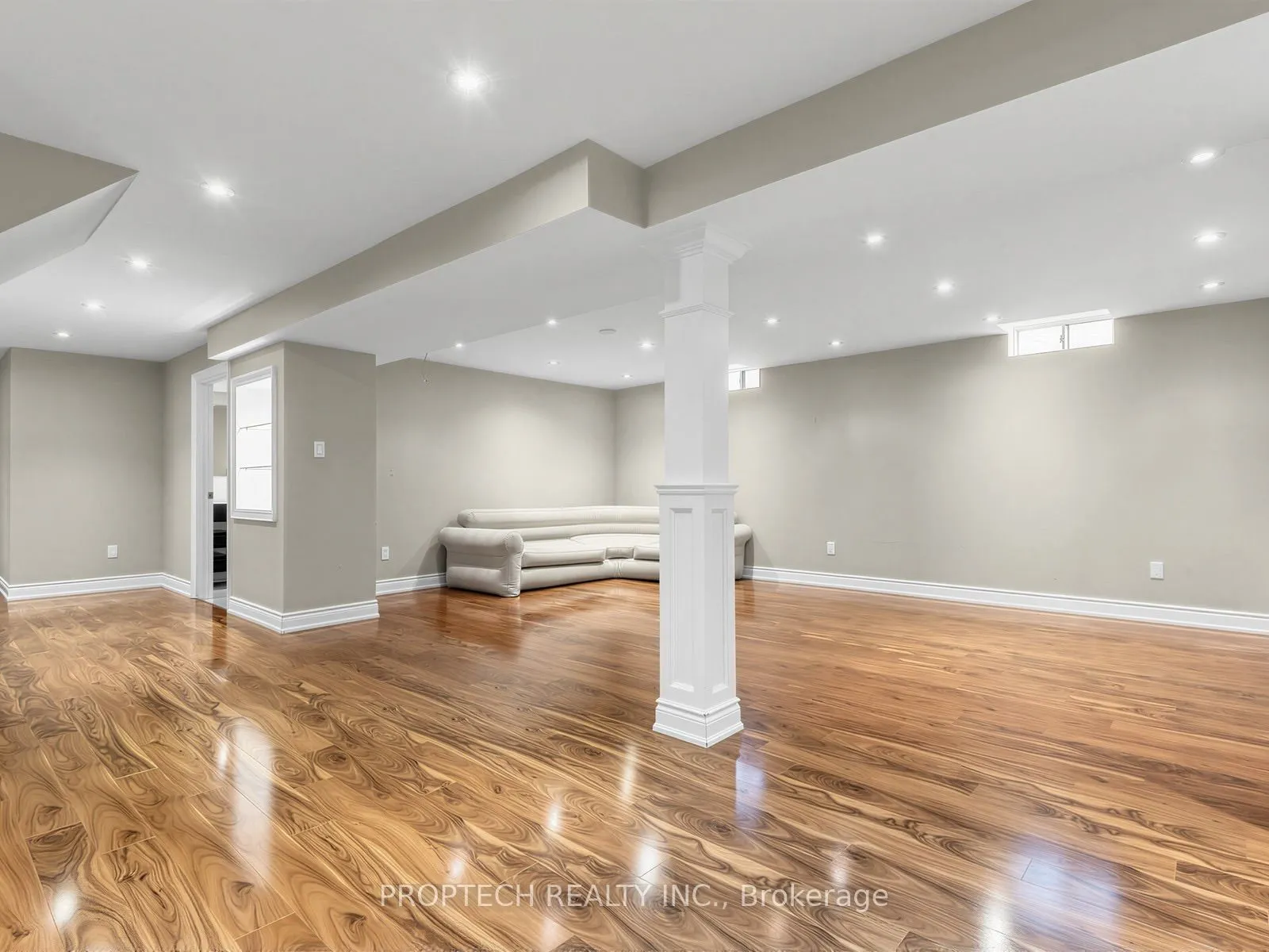 47 Topham Crescent
