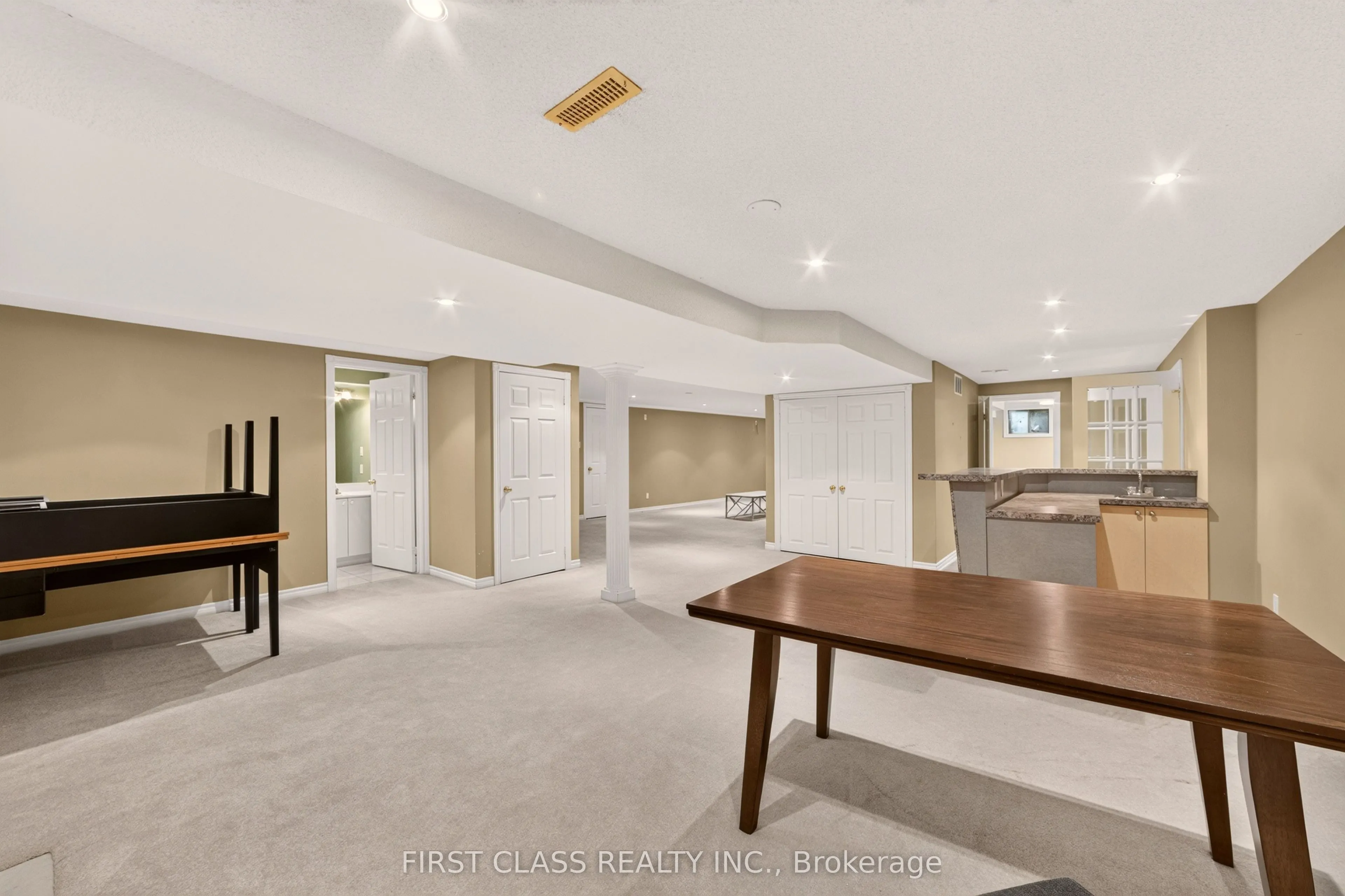 30 Ritter Crescent