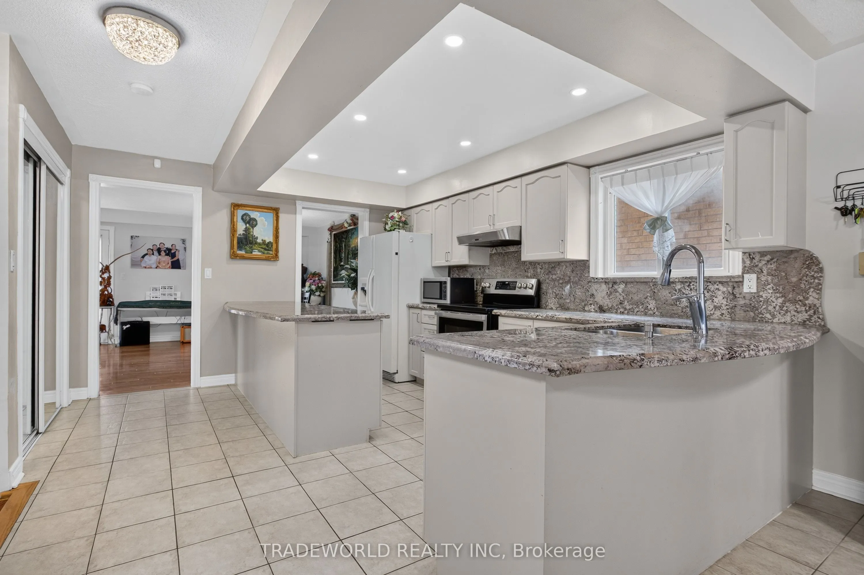 68 Grand Valley Boulevard