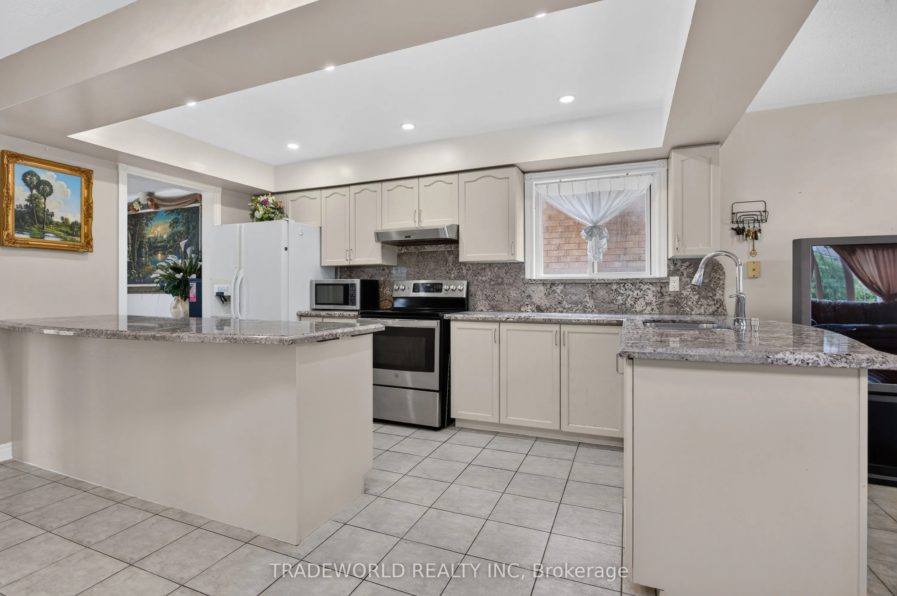 68 Grand Valley Boulevard