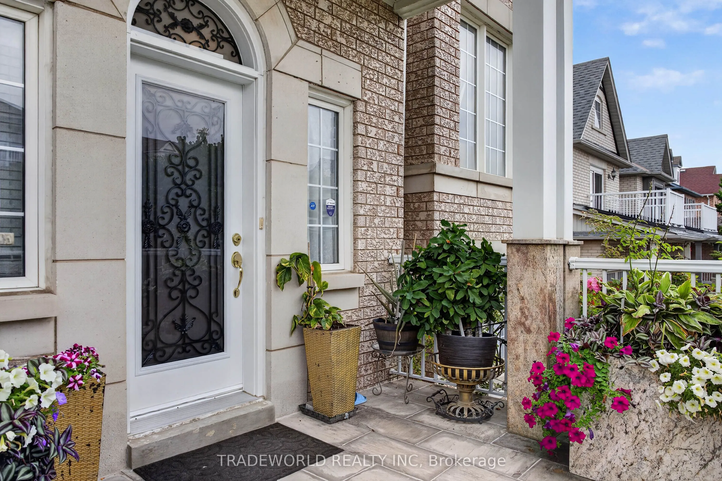 68 Grand Valley Boulevard