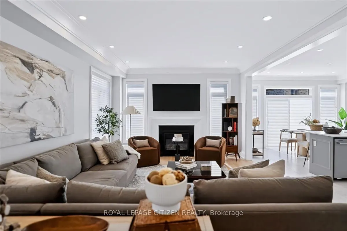 243 Ferragine Crescent