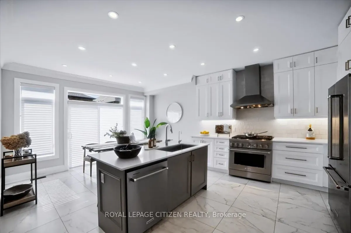 243 Ferragine Crescent