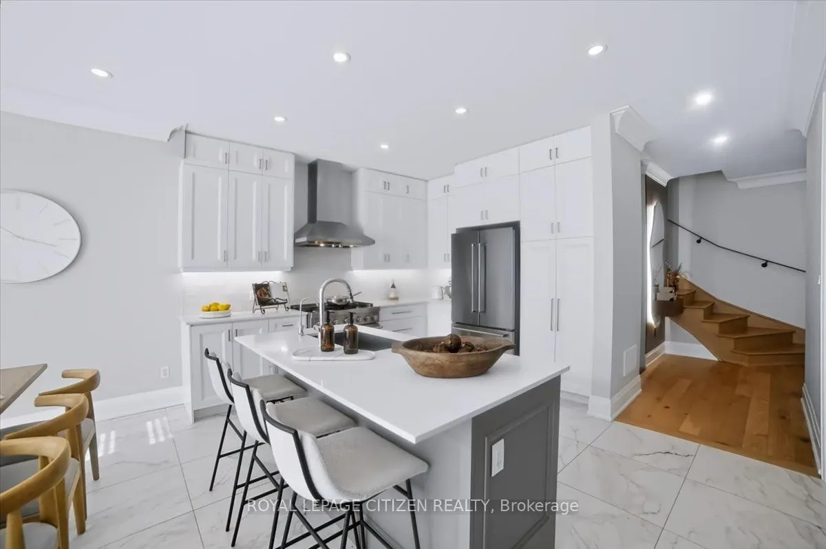 243 Ferragine Crescent