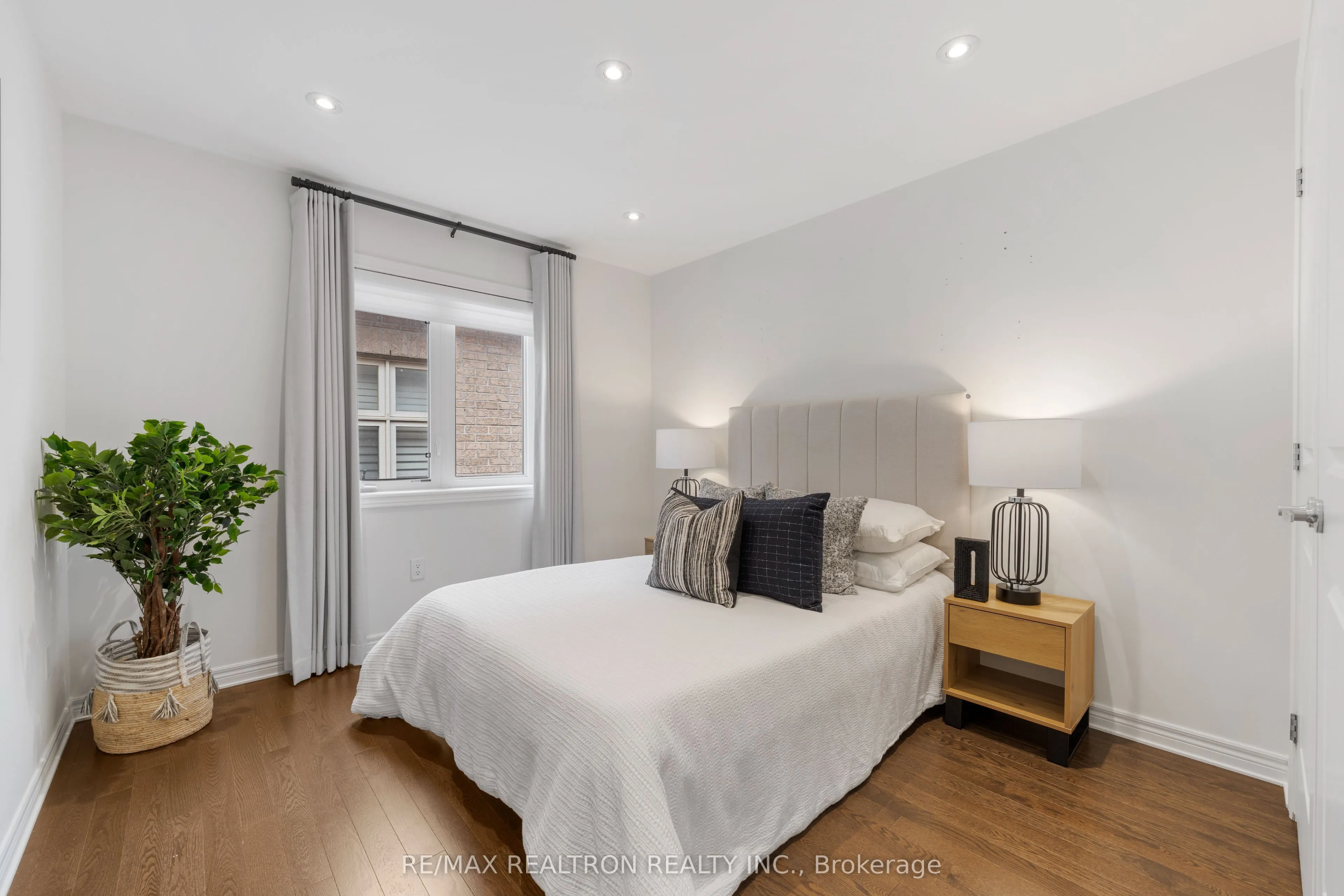 55 Headwind Boulevard