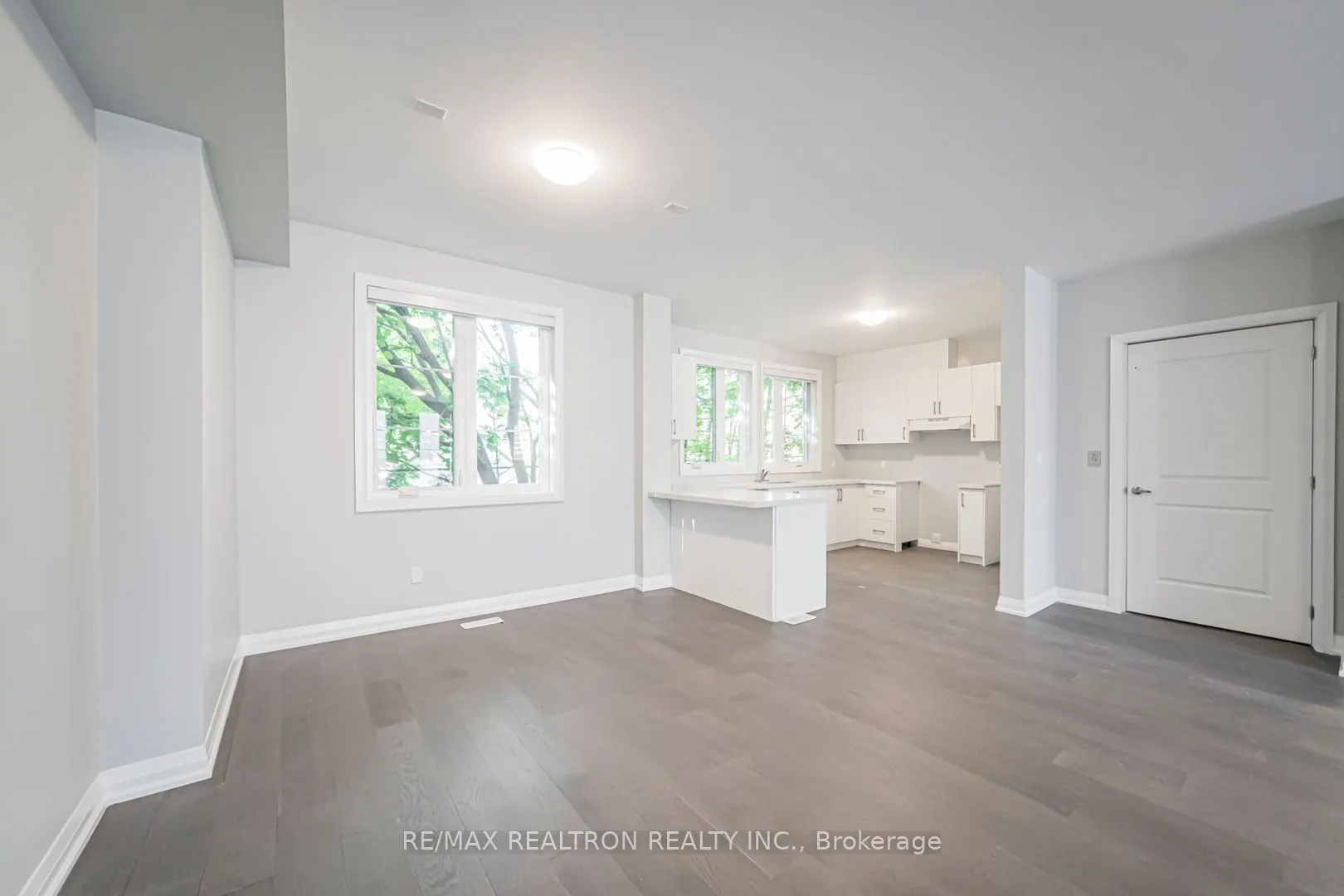 260 Eagle Street #22