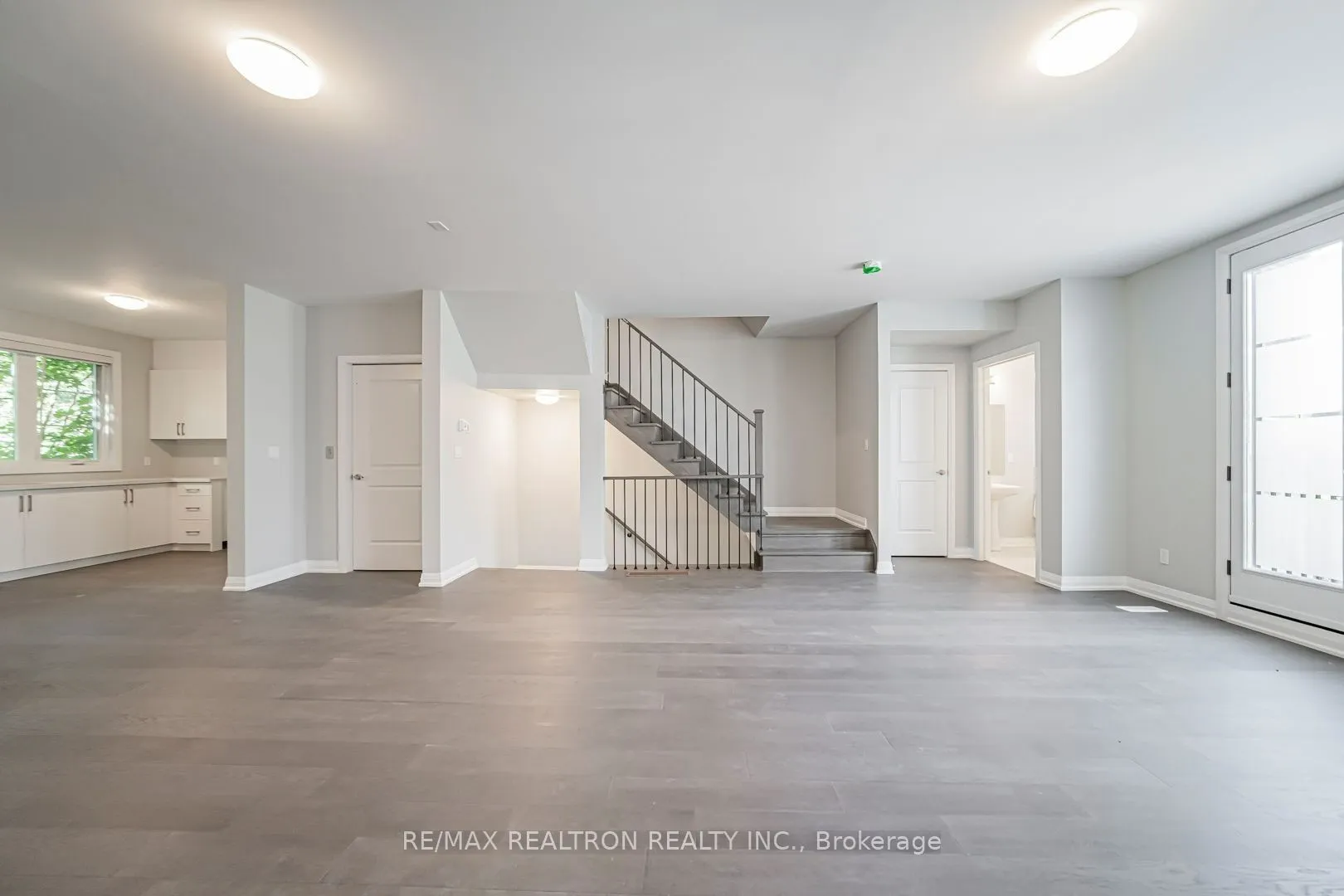 260 Eagle Street #22