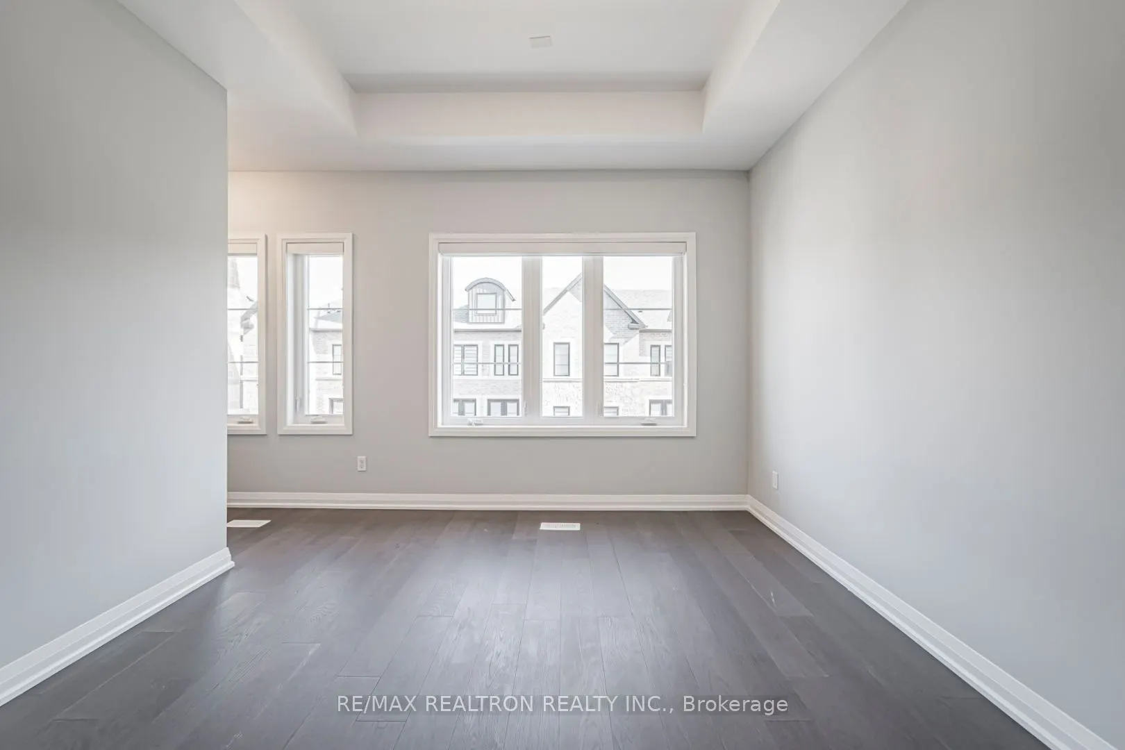 260 Eagle Street #22