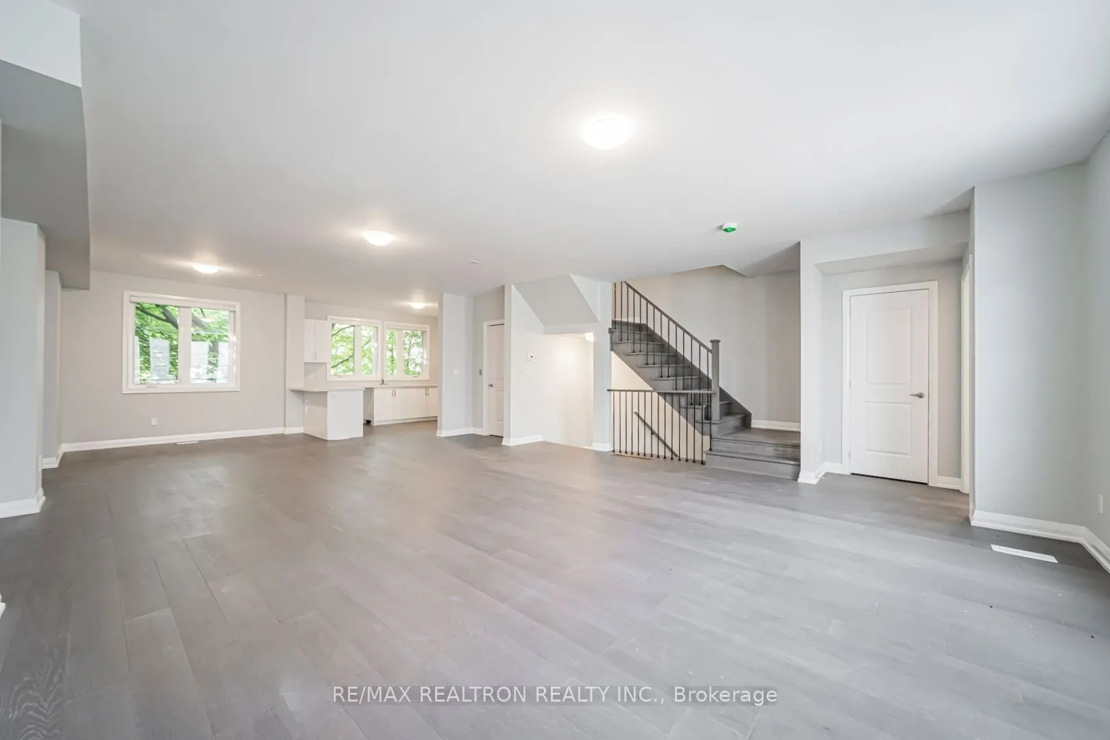 260 Eagle Street #22