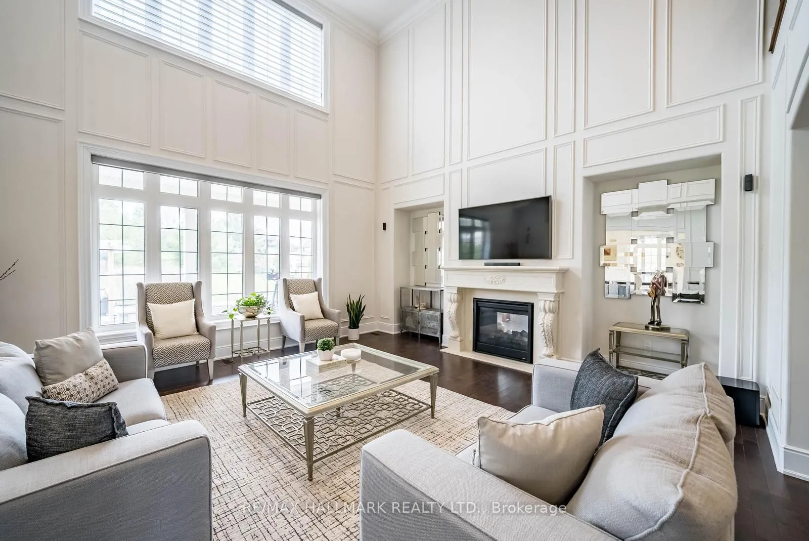 37 Country Club Crescent