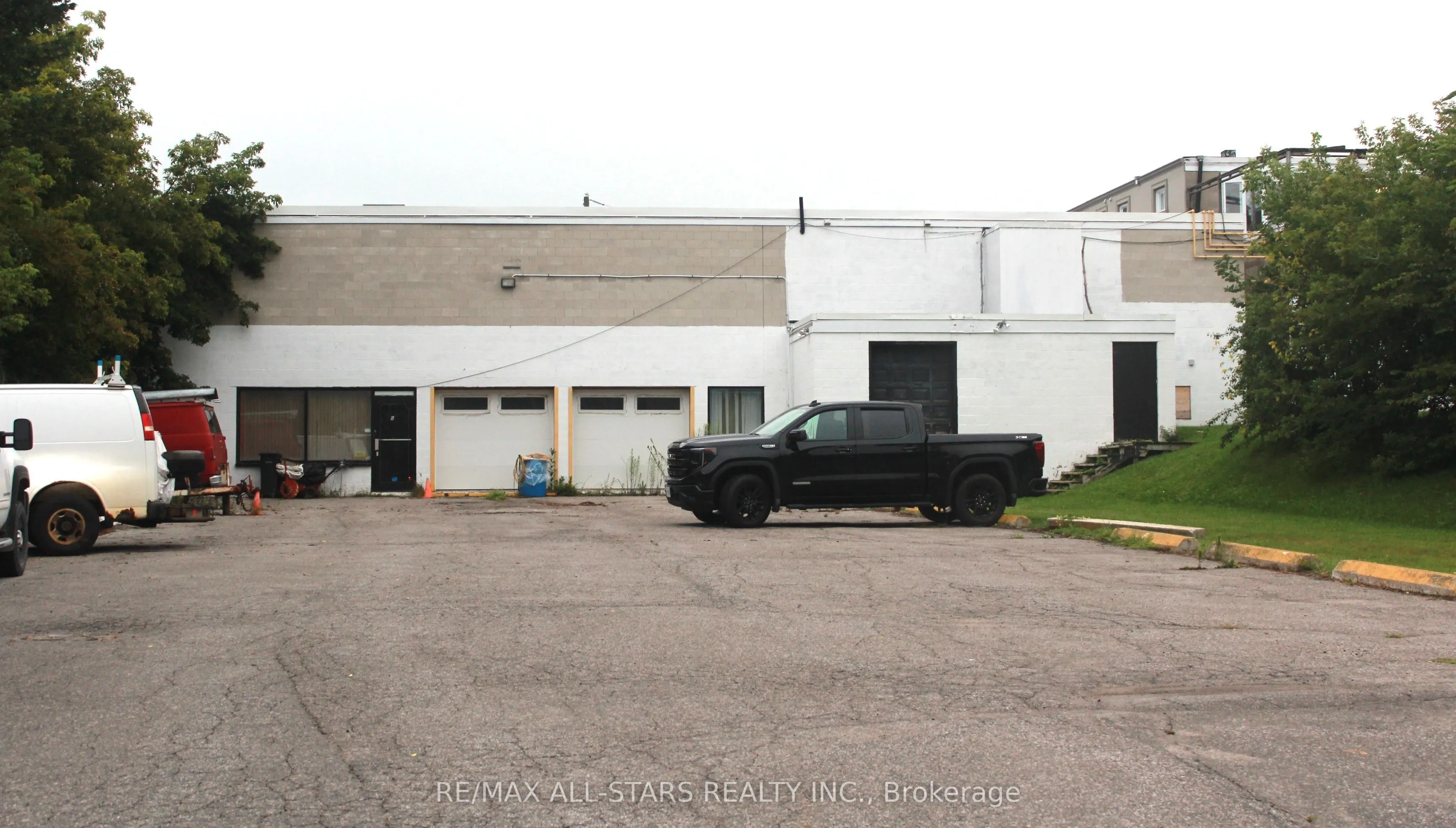 183 Simcoe Avenue
