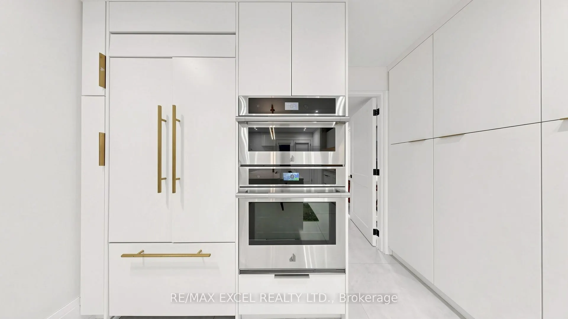 2B Trinity Crescent