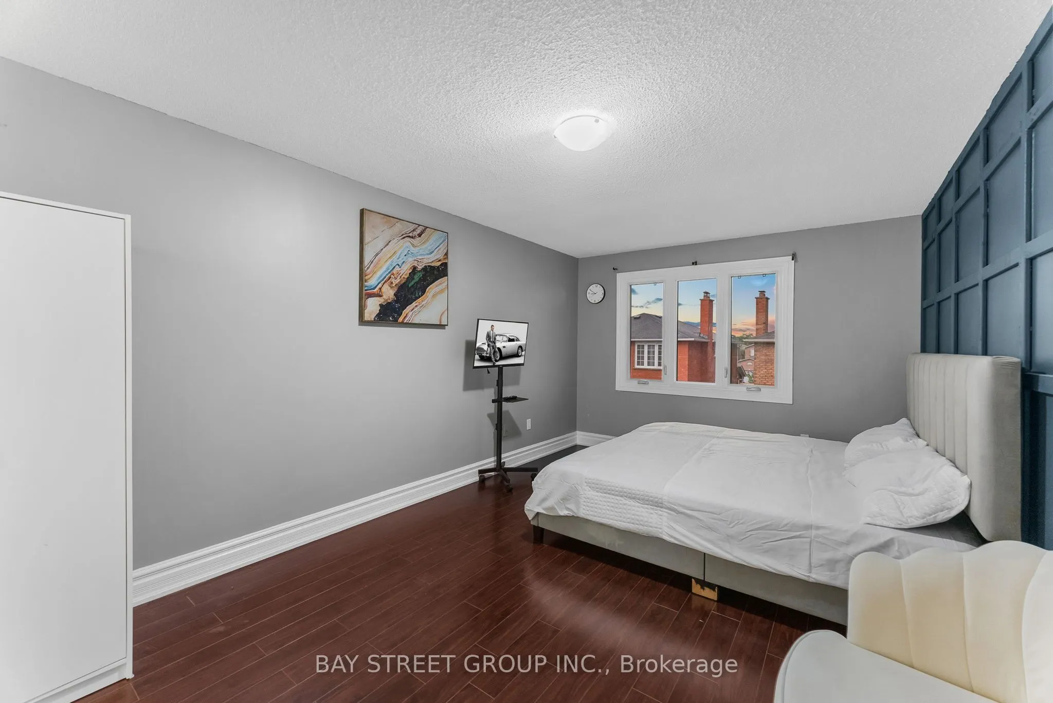 34 Lamp Crescent