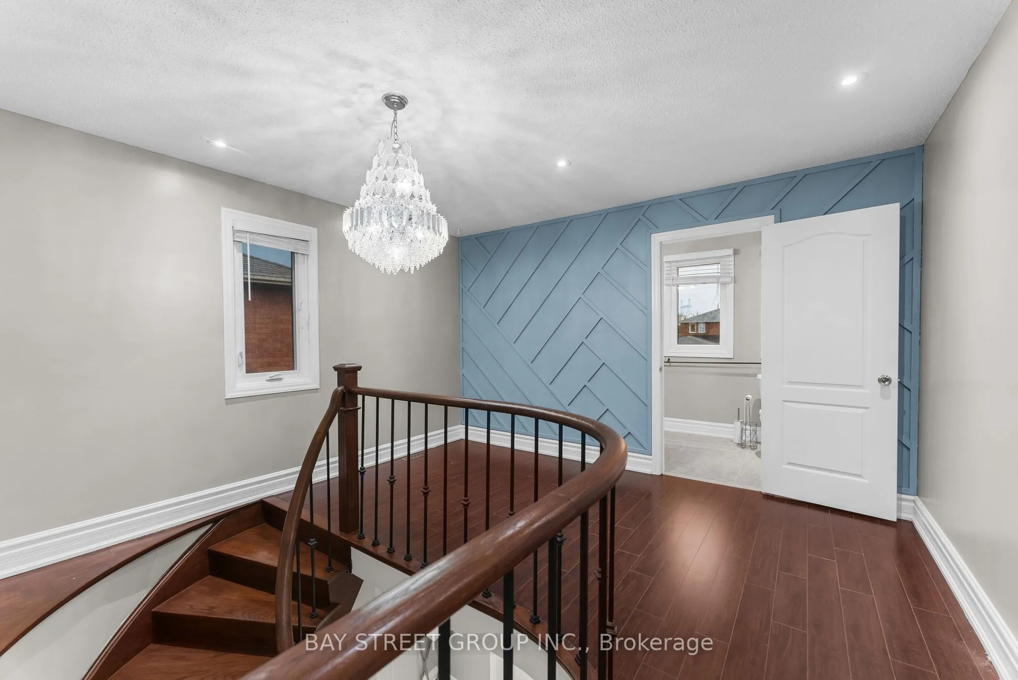 34 Lamp Crescent