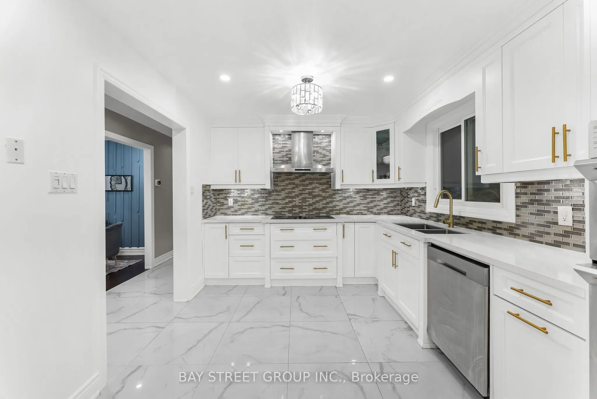 34 Lamp Crescent