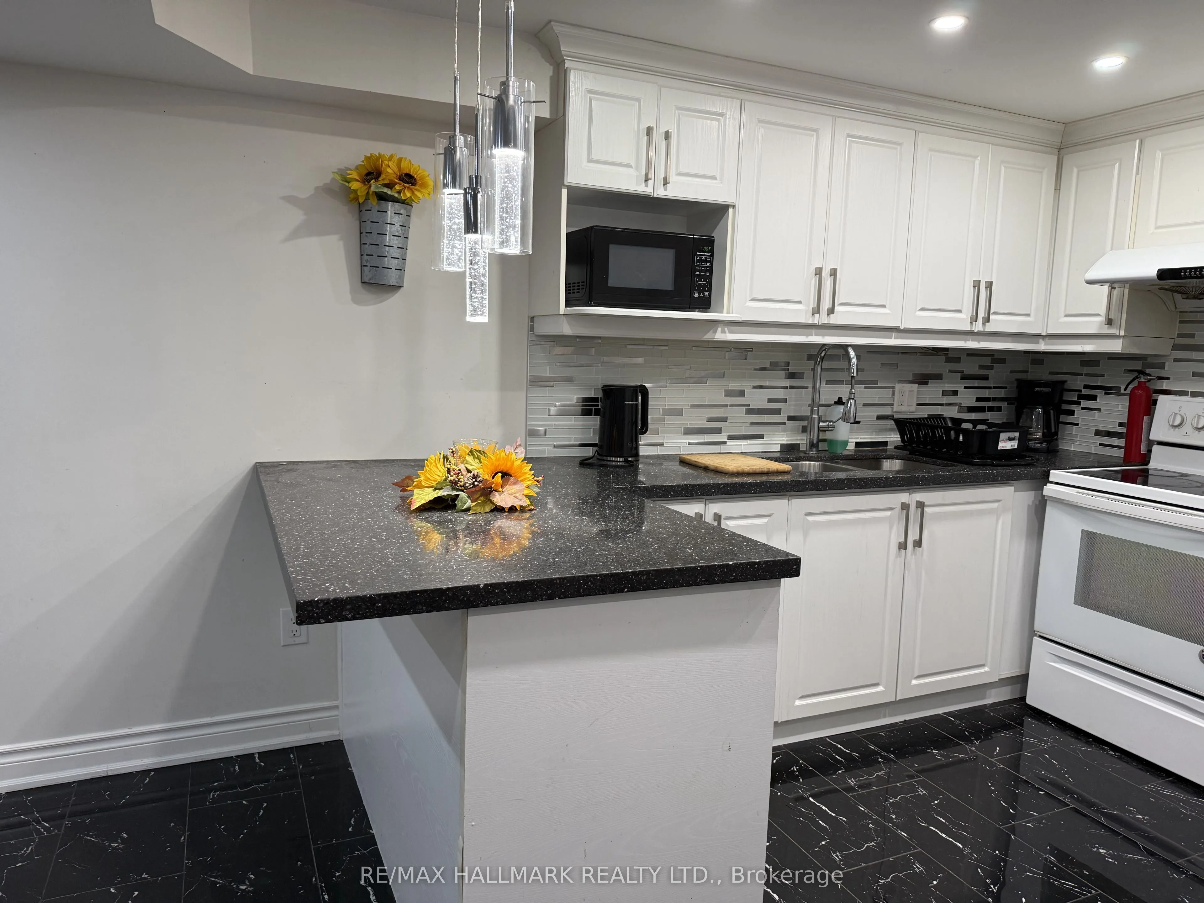 90 Black Maple Crescent