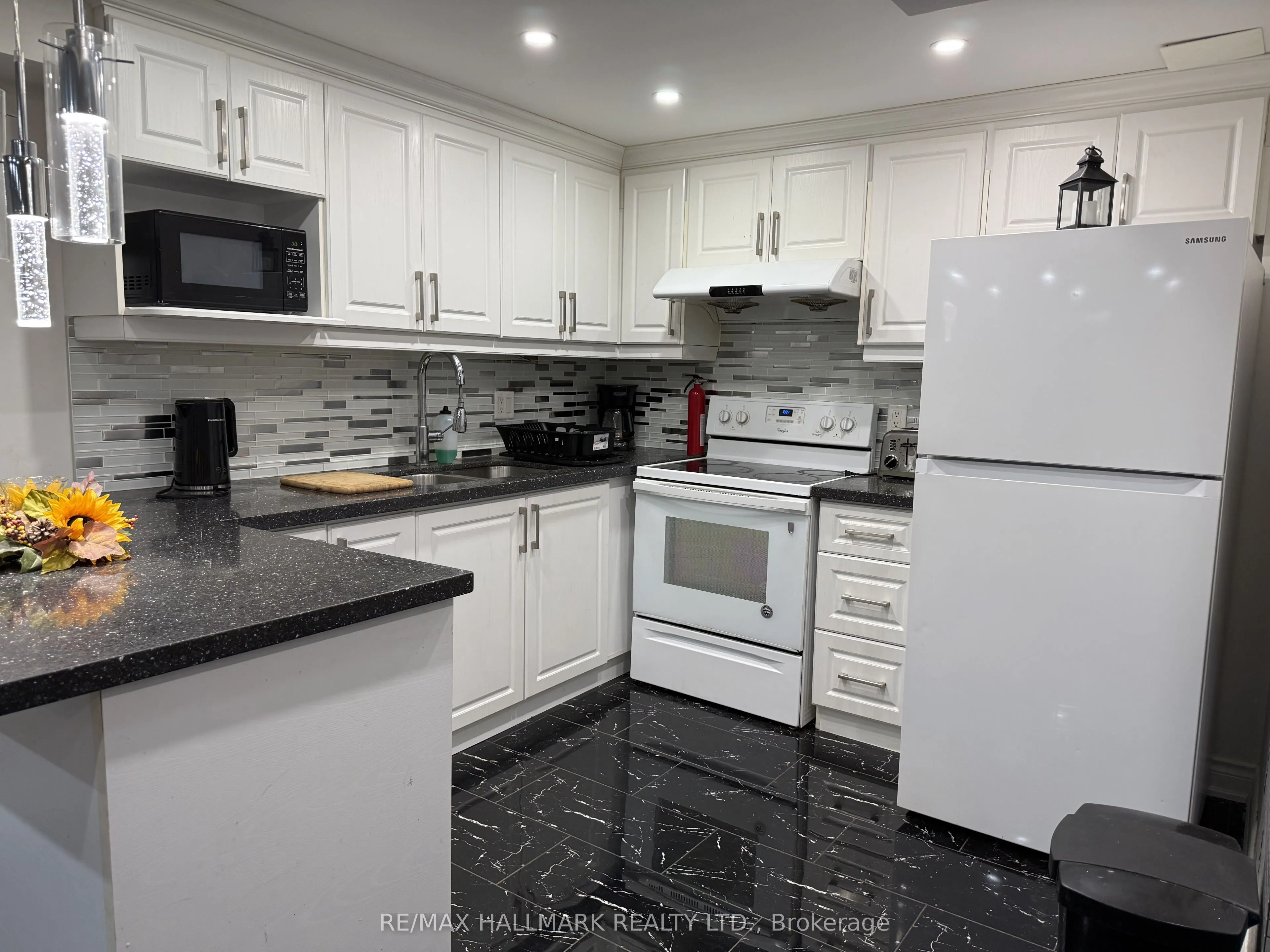 90 Black Maple Crescent