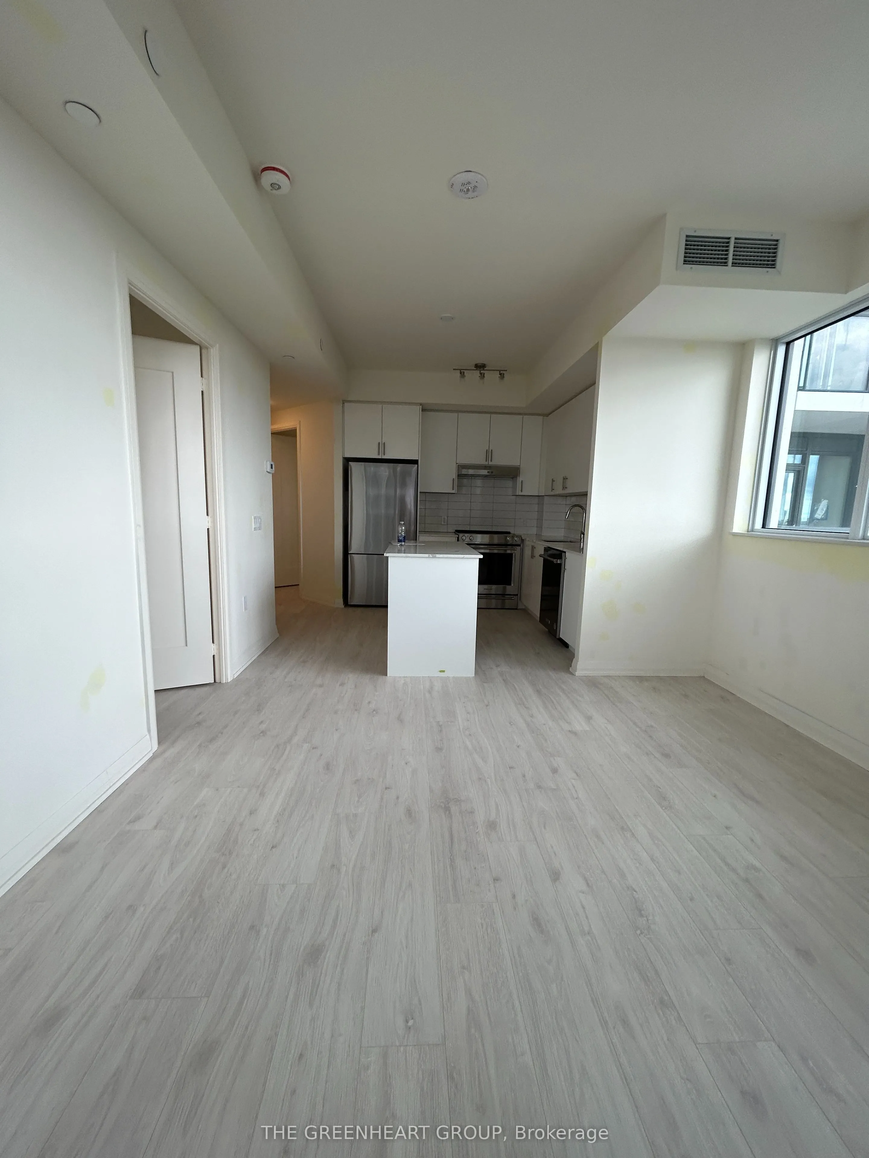 9000 Jane Street #503