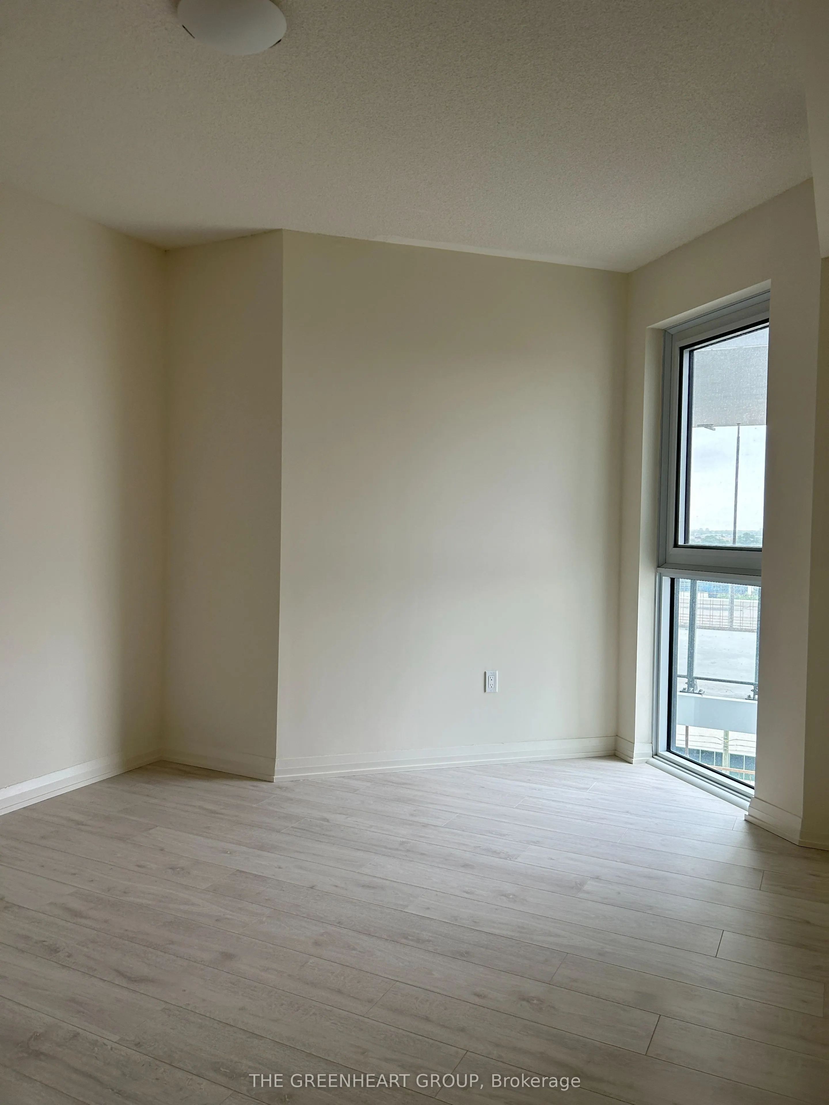 9000 Jane Street #503