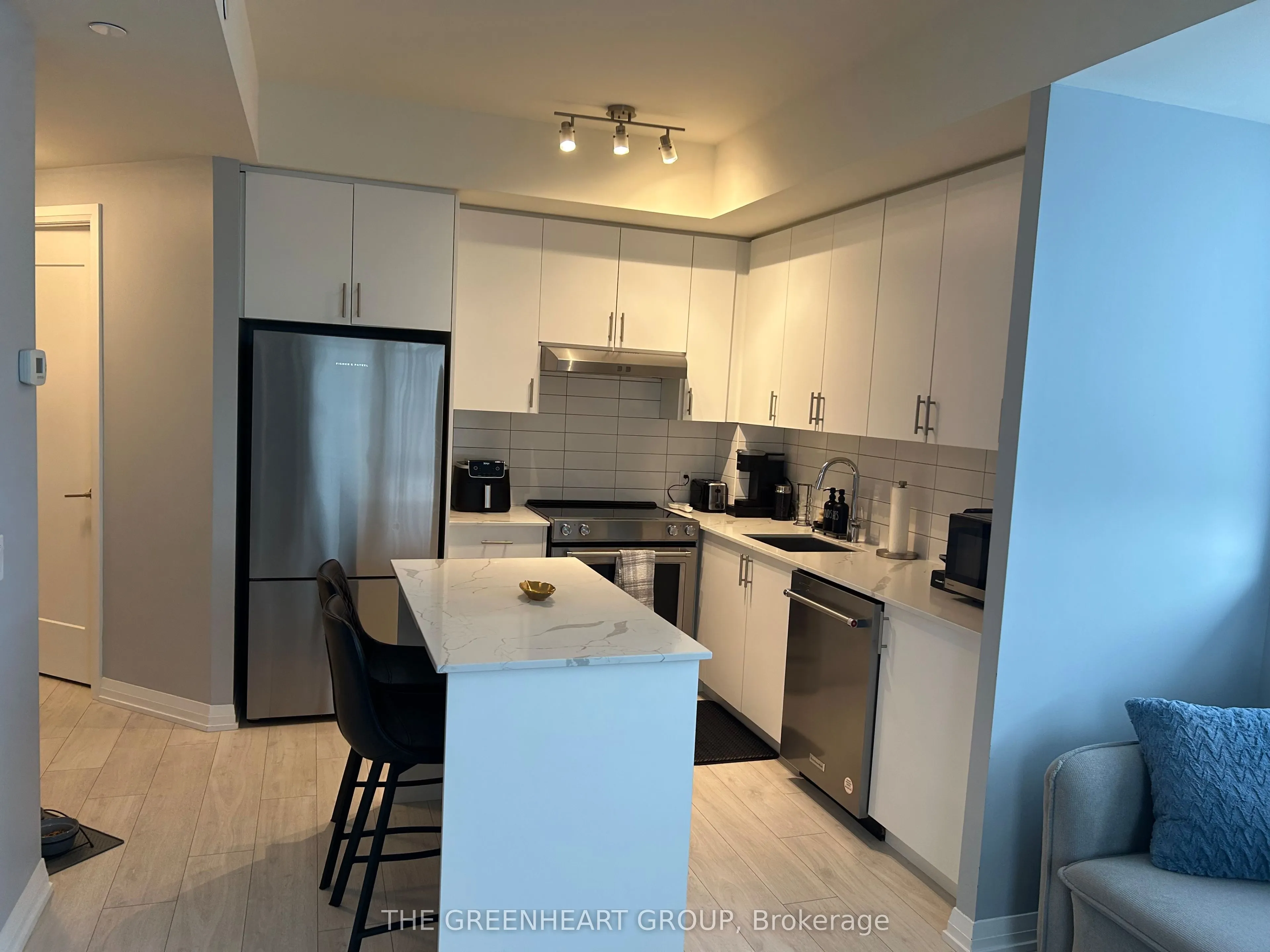 9000 Jane Street #503