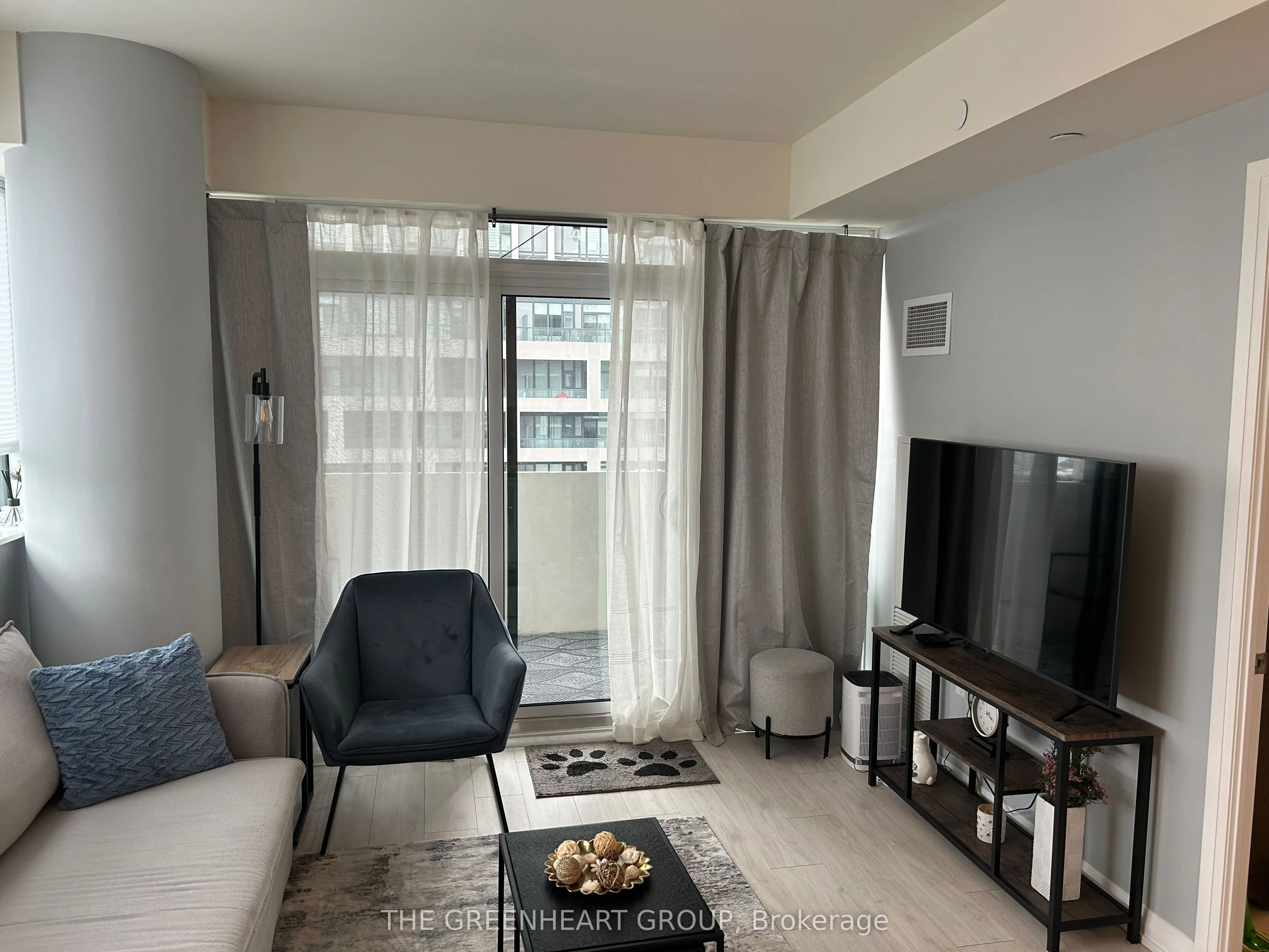 9000 Jane Street #503