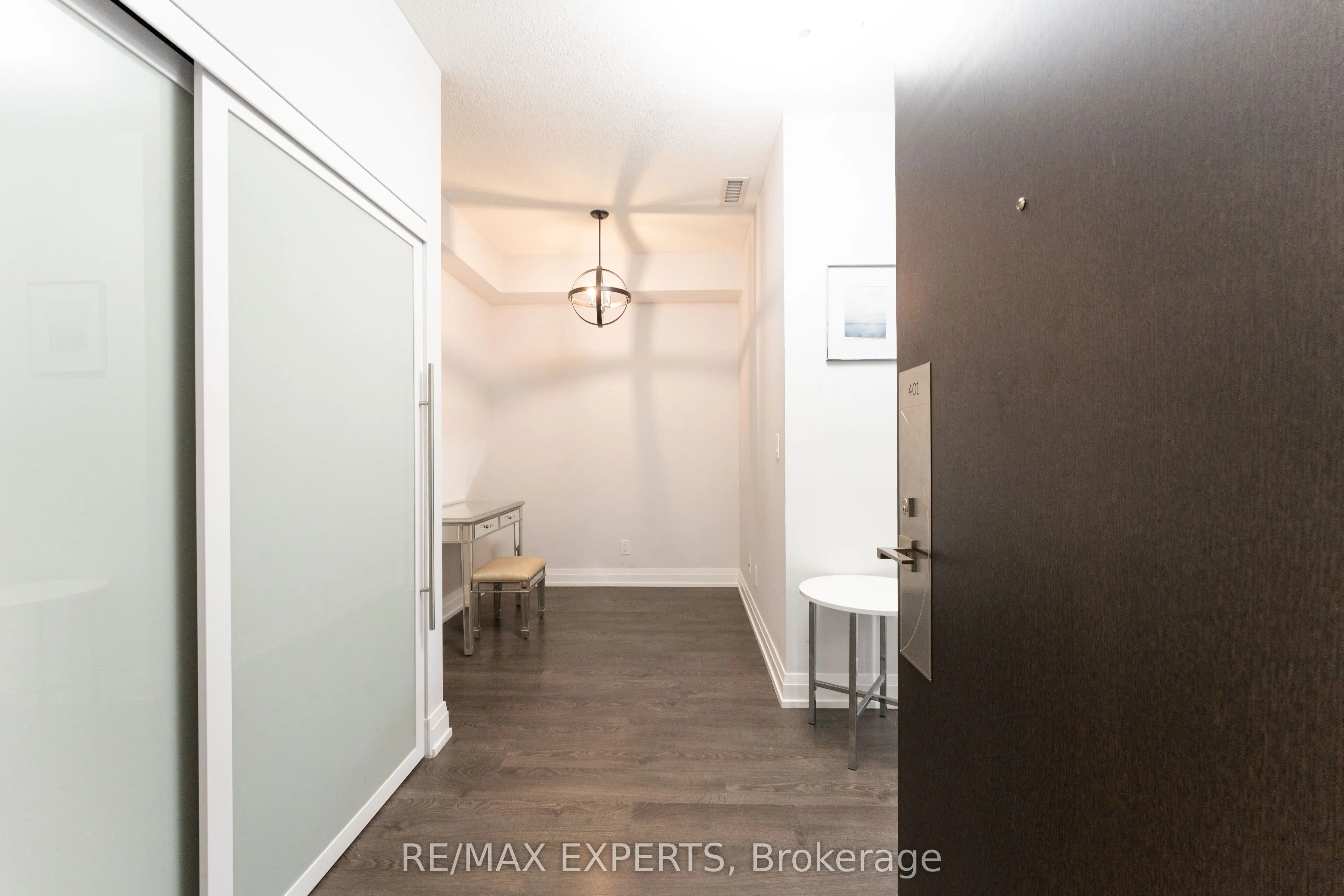 3700 HIGHWAY 7 #401