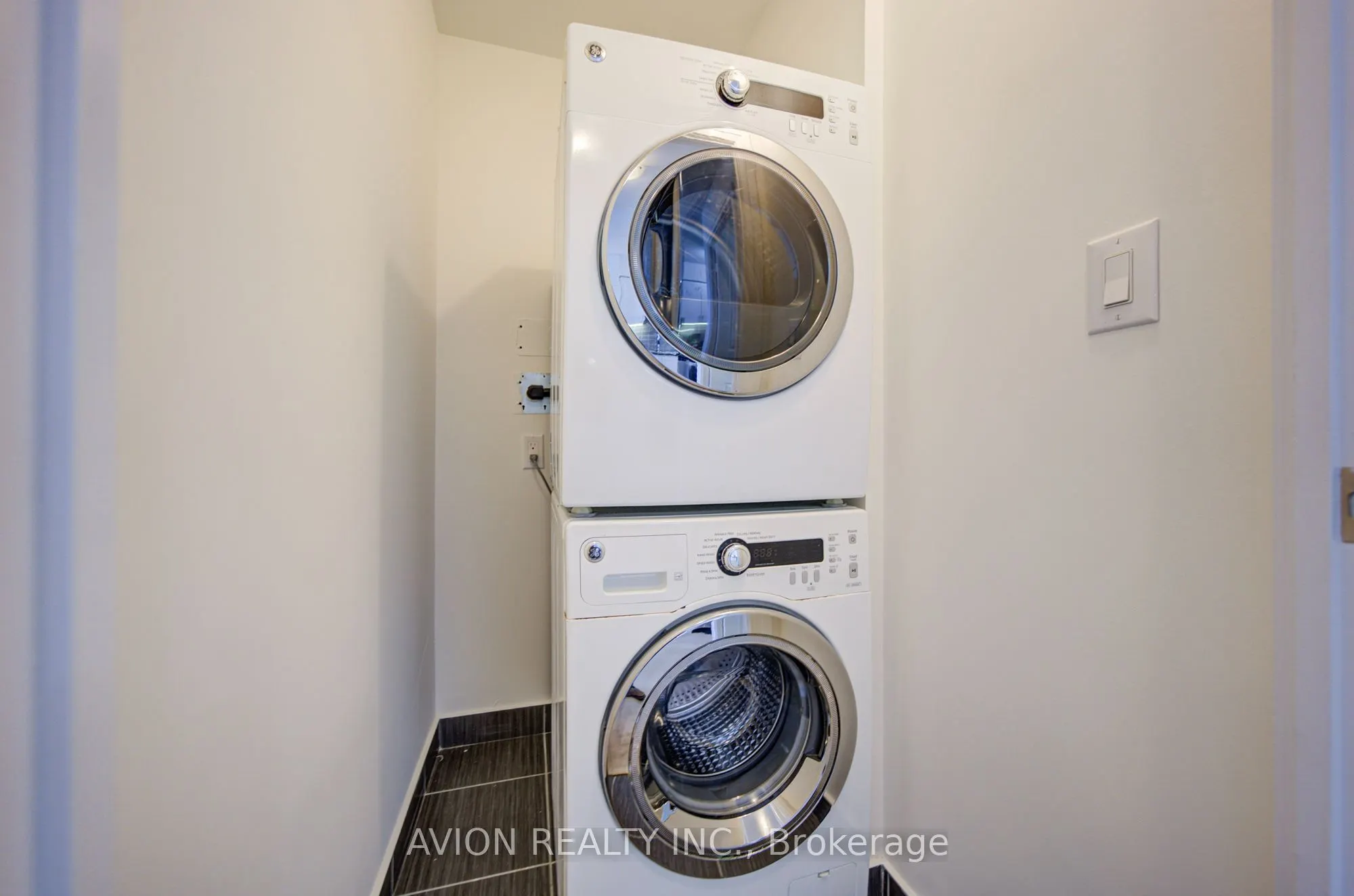 7171 Yonge Street #2409