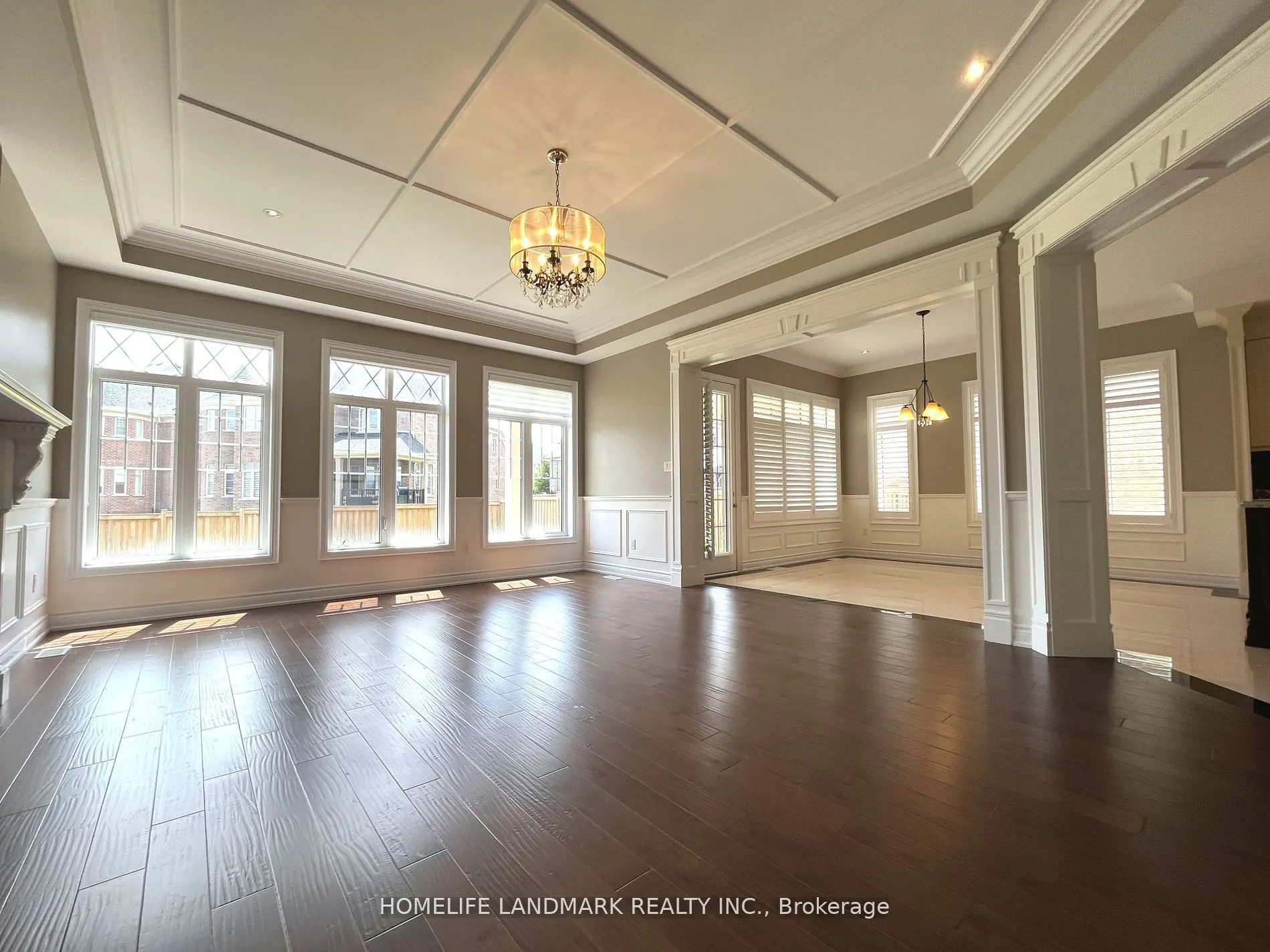 39 Larkin Avenue