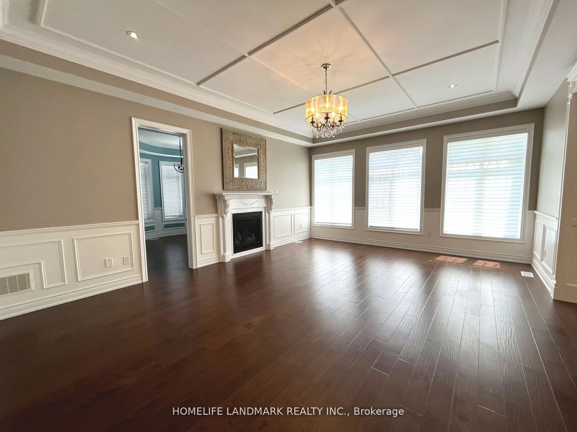 39 Larkin Avenue
