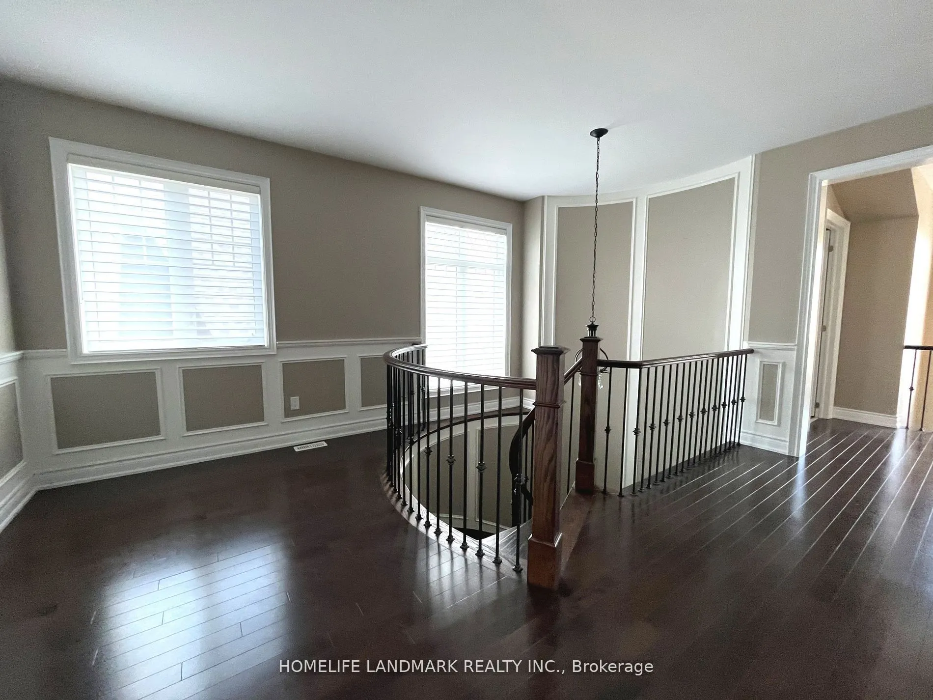 39 Larkin Avenue
