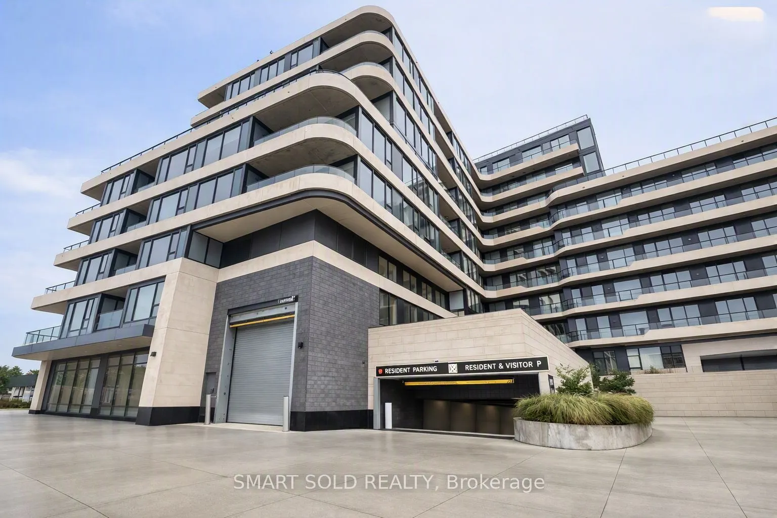 8188 Yonge Street #520