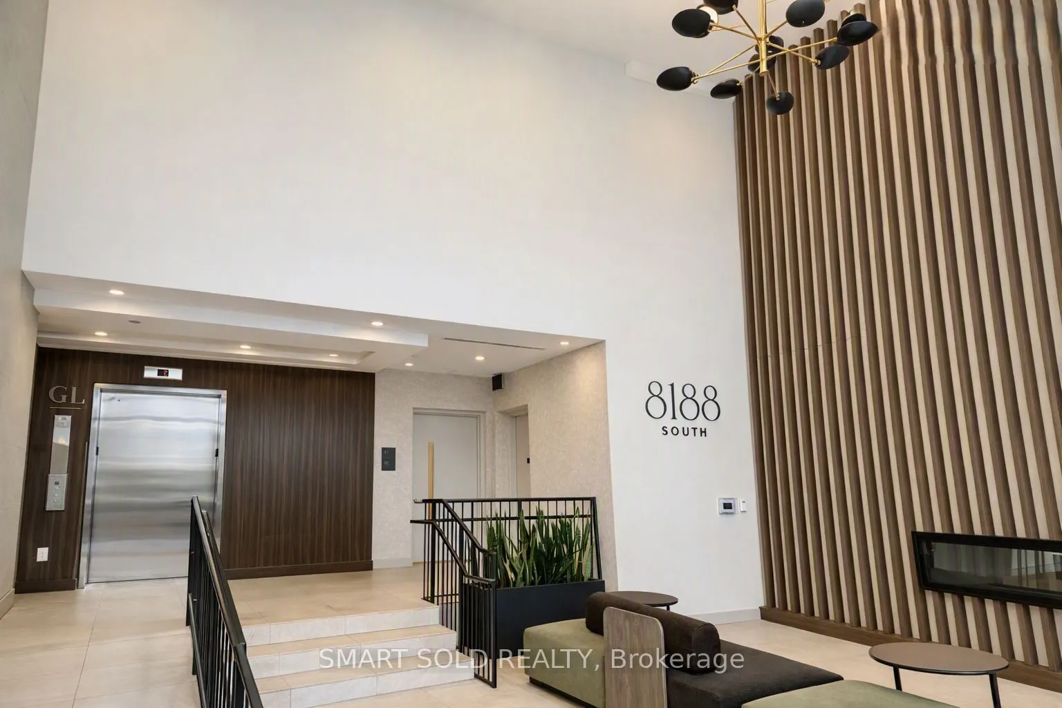 8188 Yonge Street #520