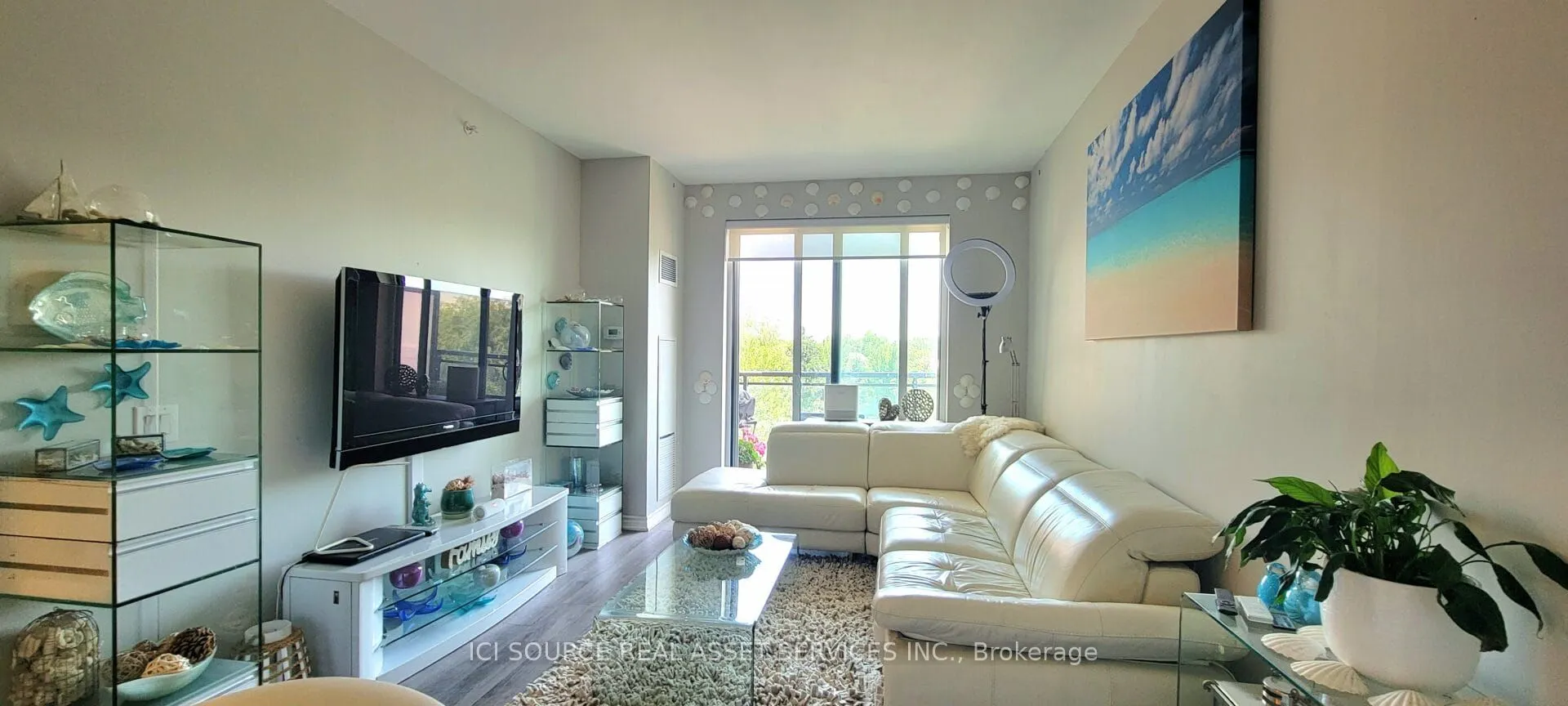 11611 Yonge Street #301