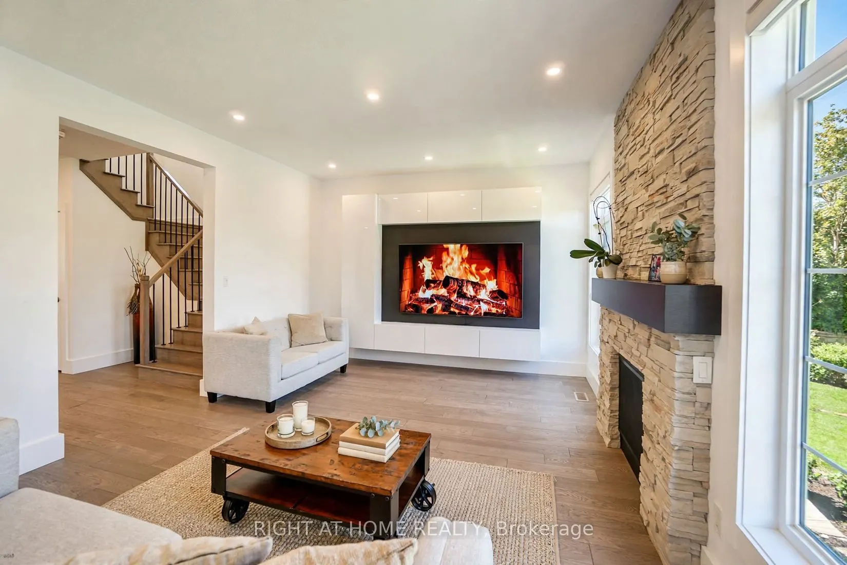 96 Inverness Way
