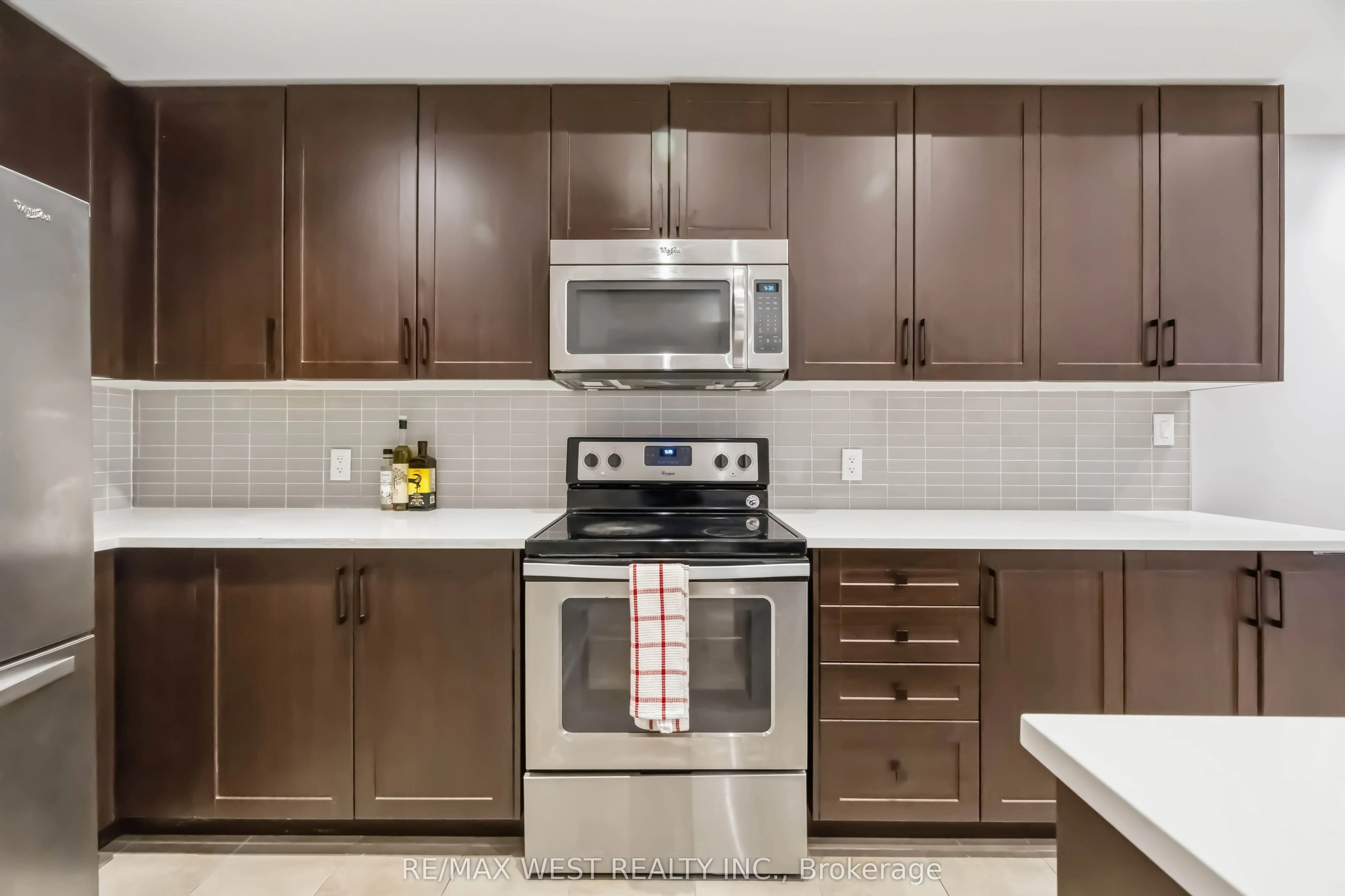 3905 Major MacKenzie Drive #32