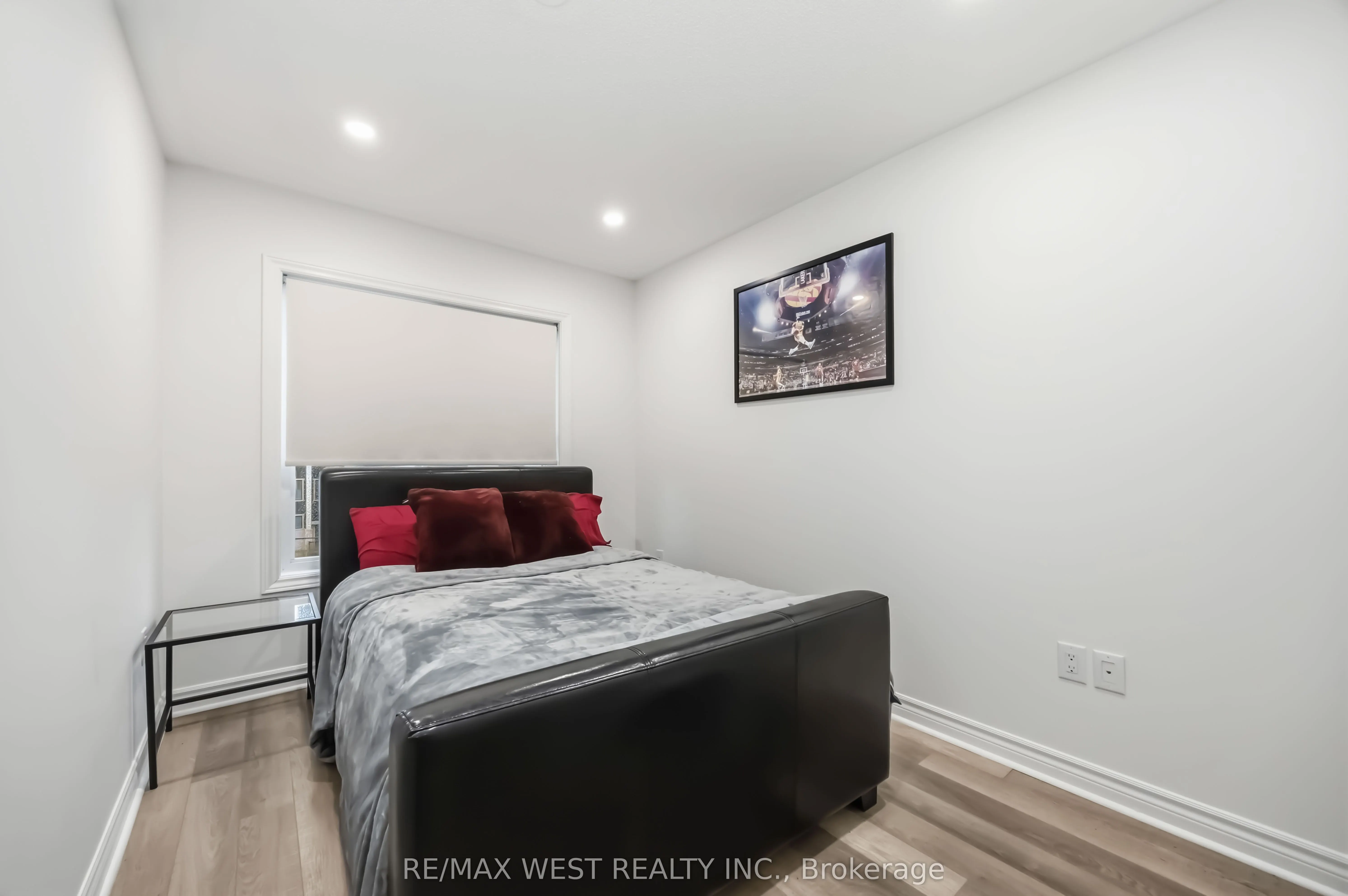 3905 Major MacKenzie Drive #32
