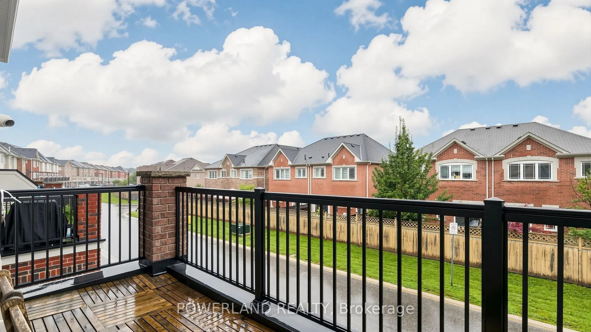 259 Dundas Way