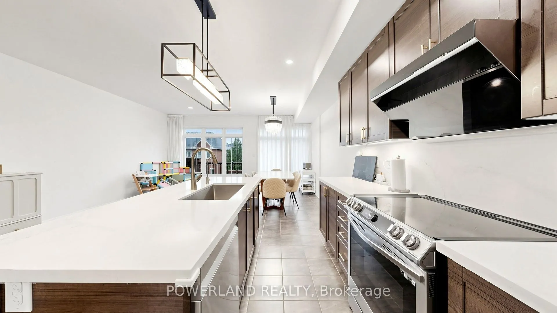 259 Dundas Way