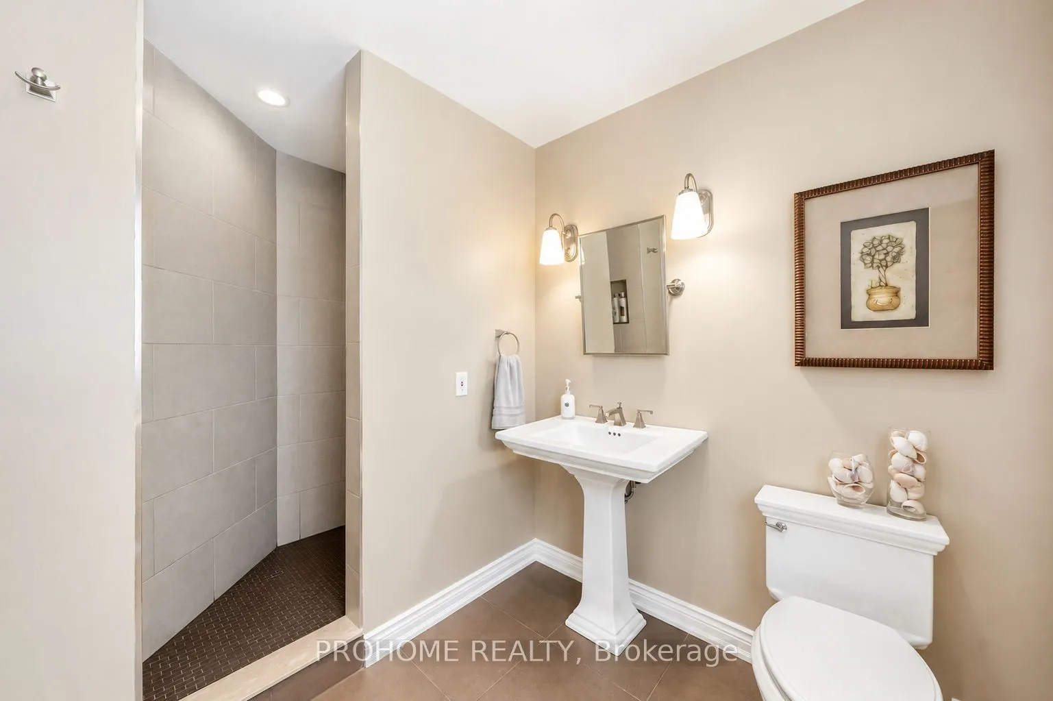 16 Tuscay Court